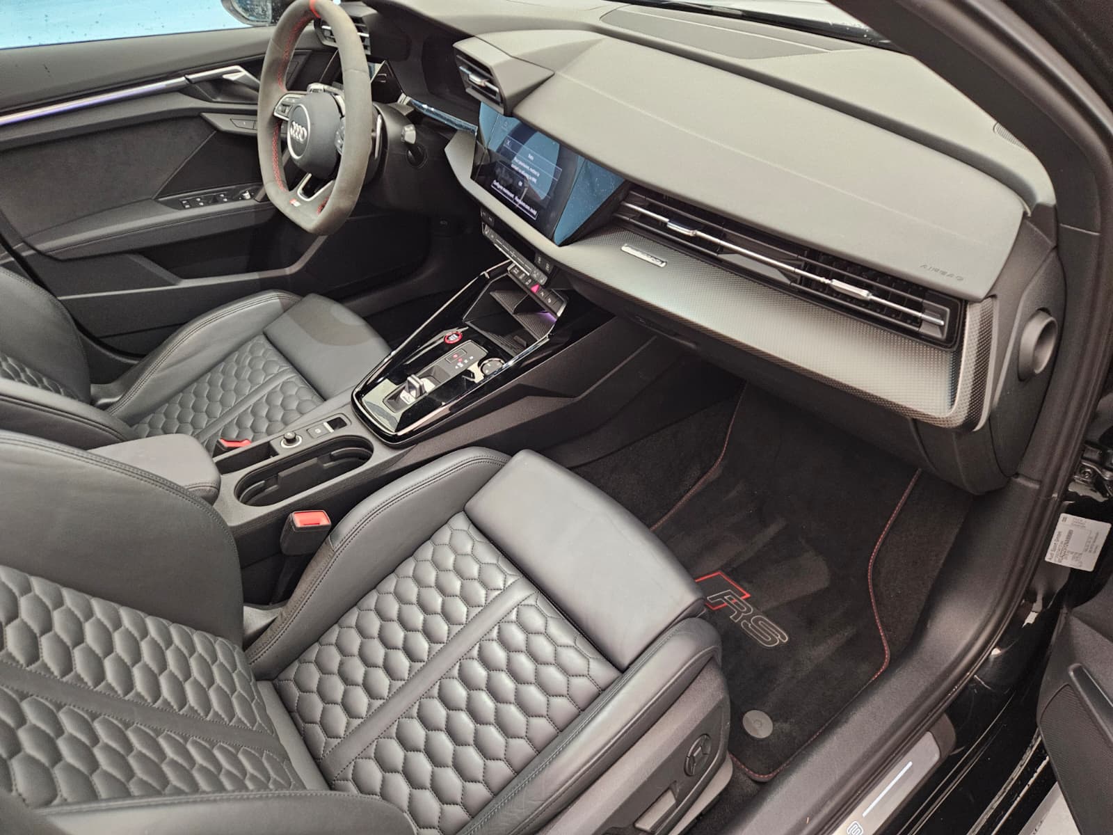 AUDI RS3 Sportback 2.5 TSI quattro S-tronic-image-11