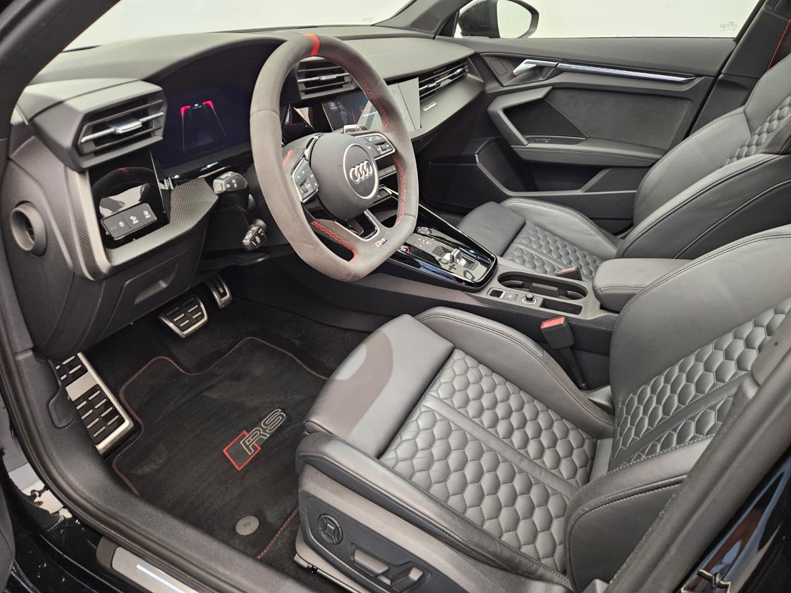 AUDI RS3 Sportback 2.5 TSI quattro S-tronic-image-10