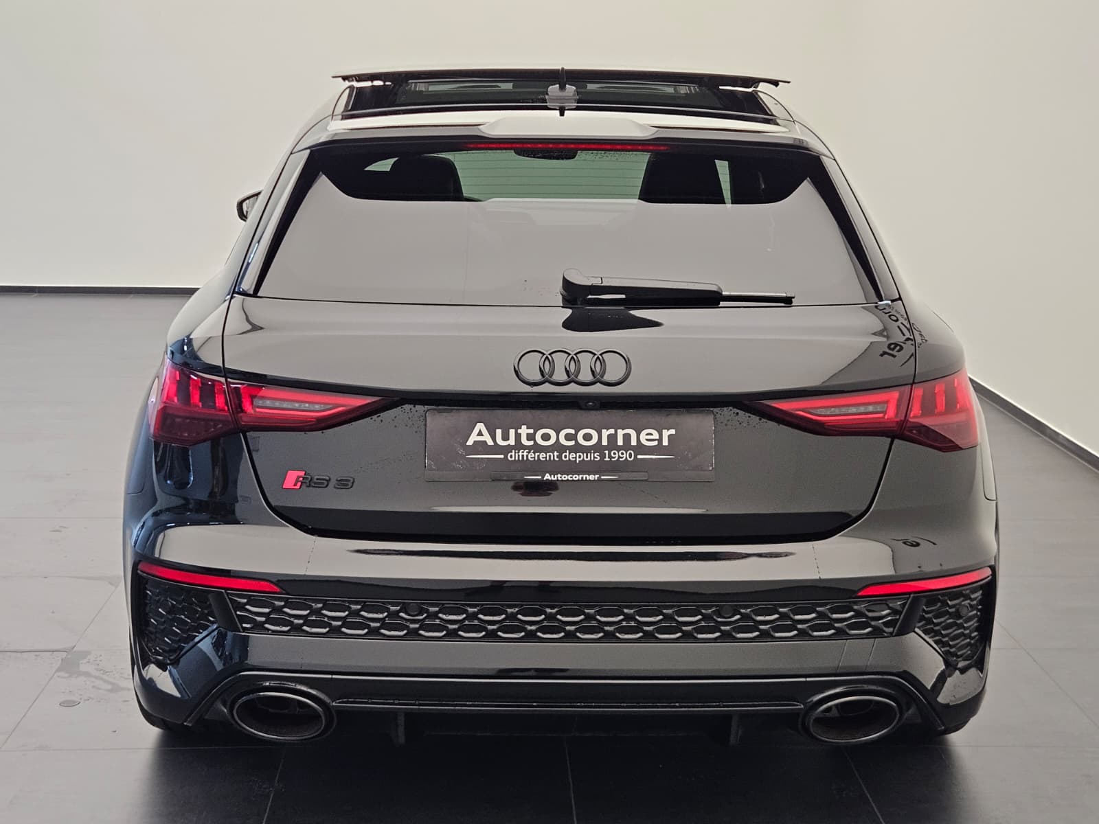 AUDI RS3 Sportback 2.5 TSI quattro S-tronic-image-7
