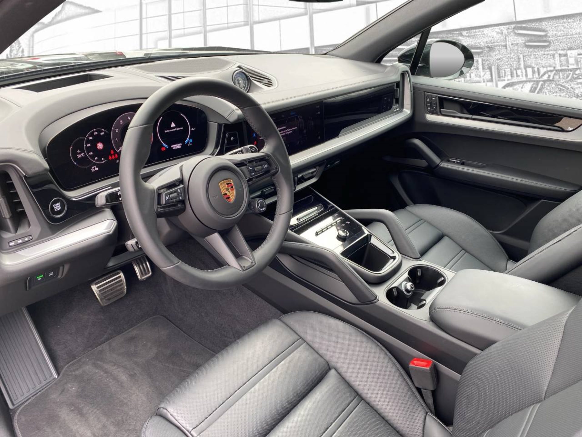 PORSCHE Cayenne S E-Hybrid-showroom-element-3