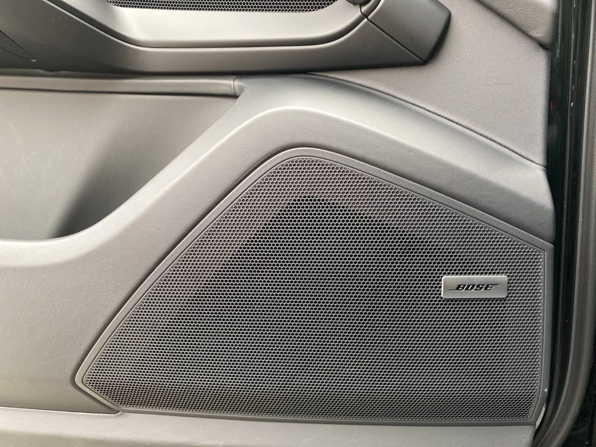 PORSCHE Cayenne S E-Hybrid-image-20