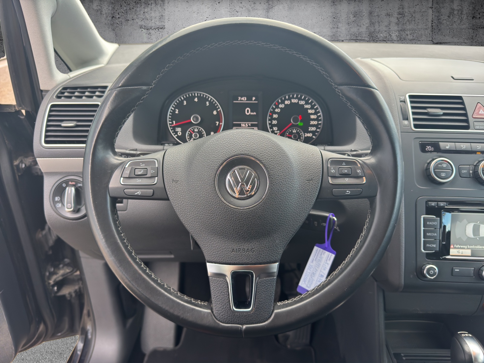 VW Touran 1.4 TSI Comfortline DSG-image-12