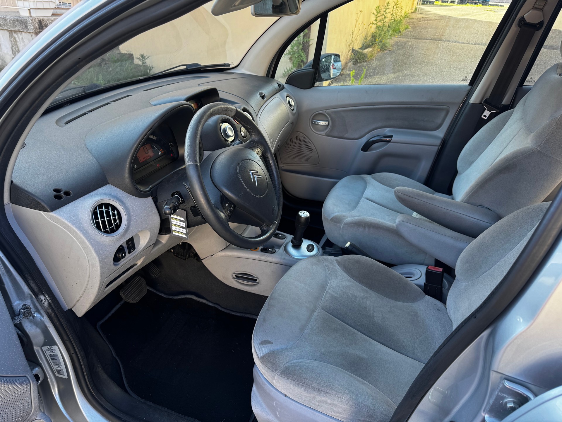 CITROEN C3 1.6i 16V Exclusive-image-5