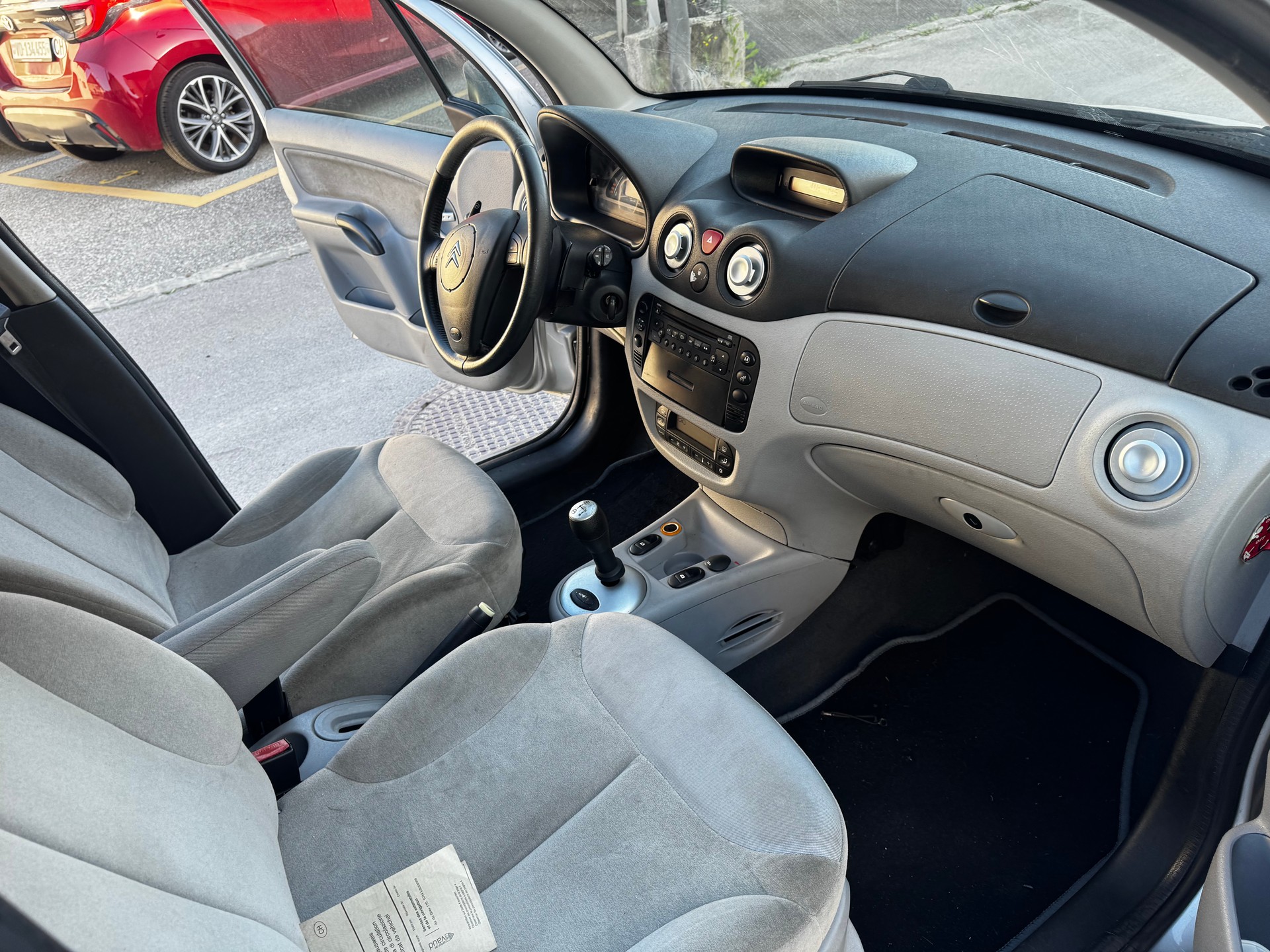 CITROEN C3 1.6i 16V Exclusive-image-10