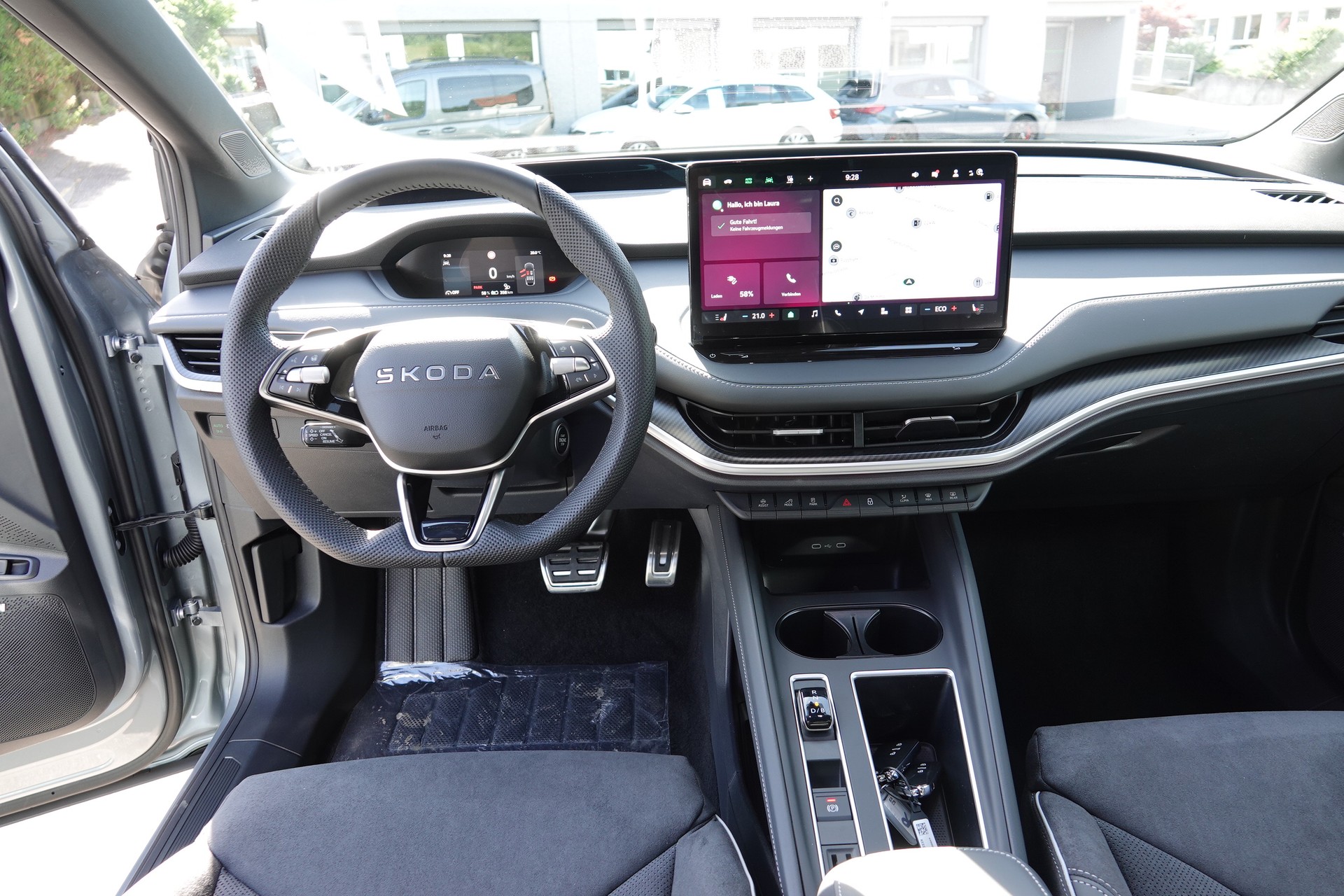 SKODA Elroq 85 SportLine 4x4-image-9
