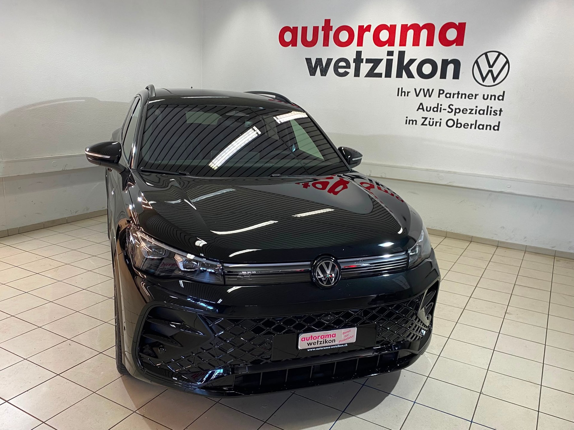 VW Tiguan 1.5 TSI evo2 eHybrid R-Line DSG-image-1