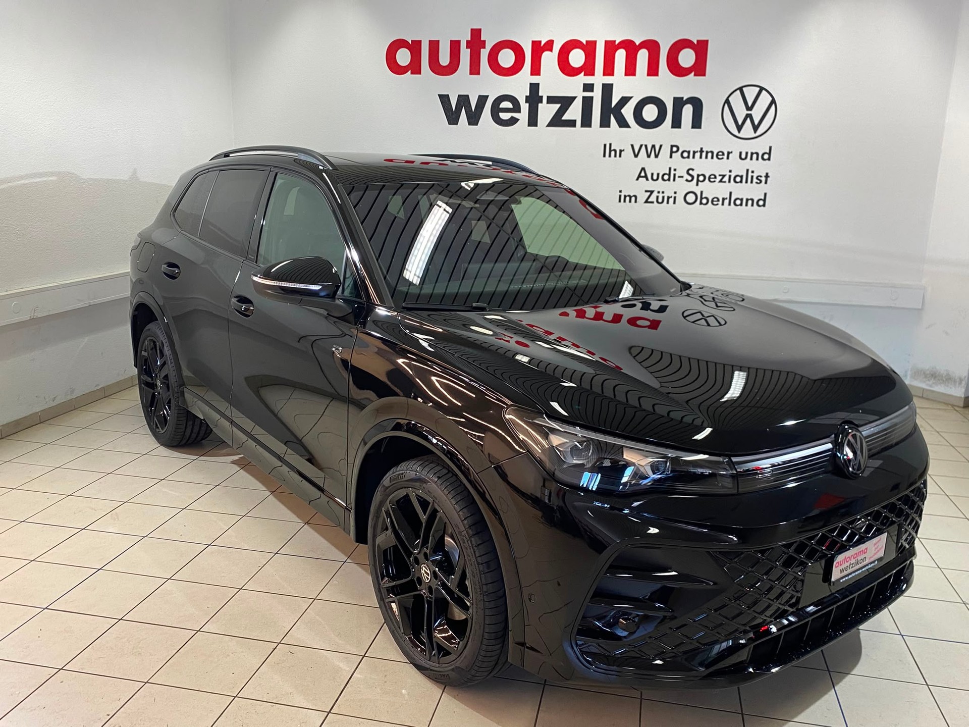 VW Tiguan 1.5 TSI evo2 eHybrid R-Line DSG-image-0