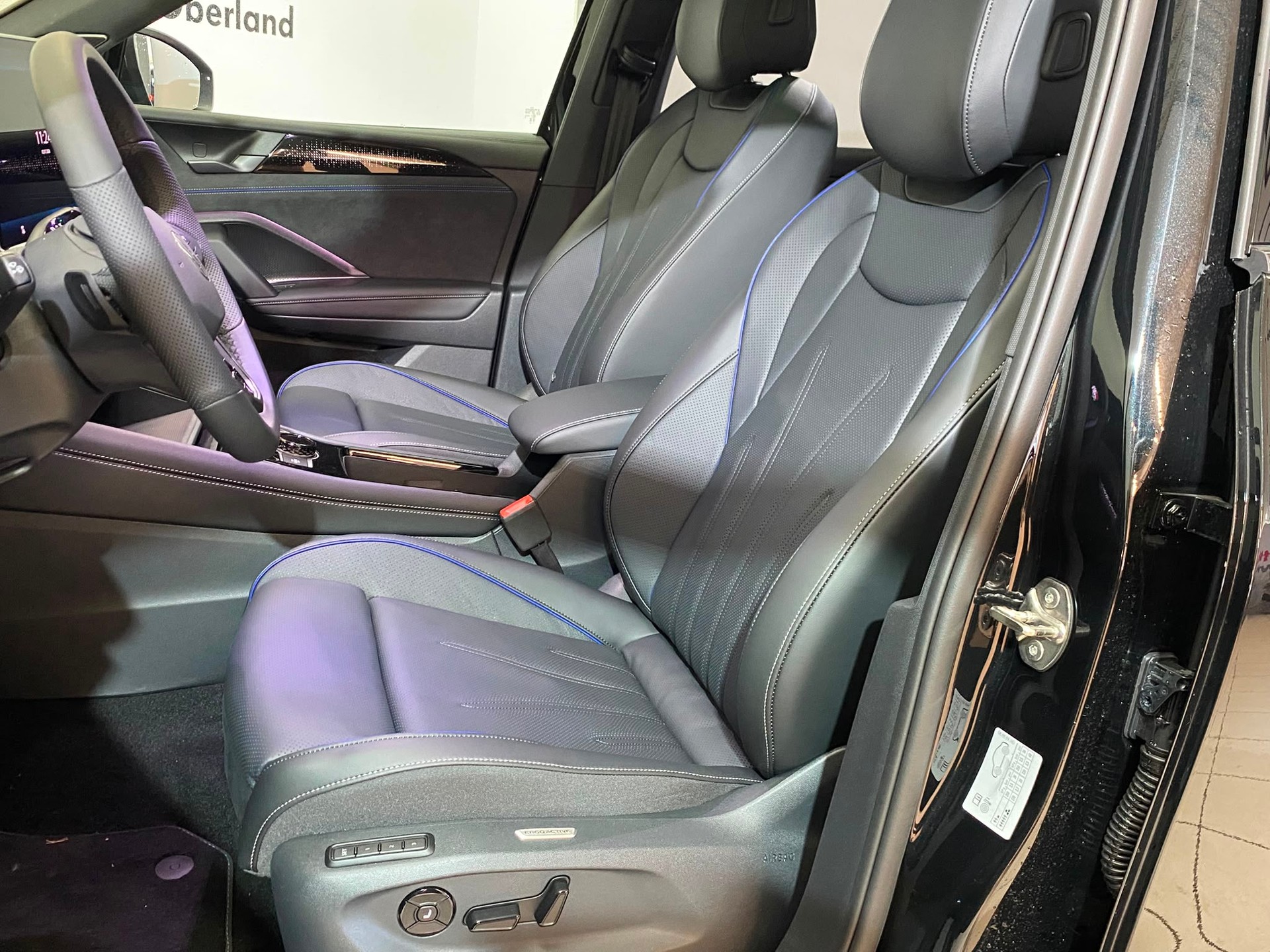 VW Tiguan 1.5 TSI evo2 eHybrid R-Line DSG-image-9