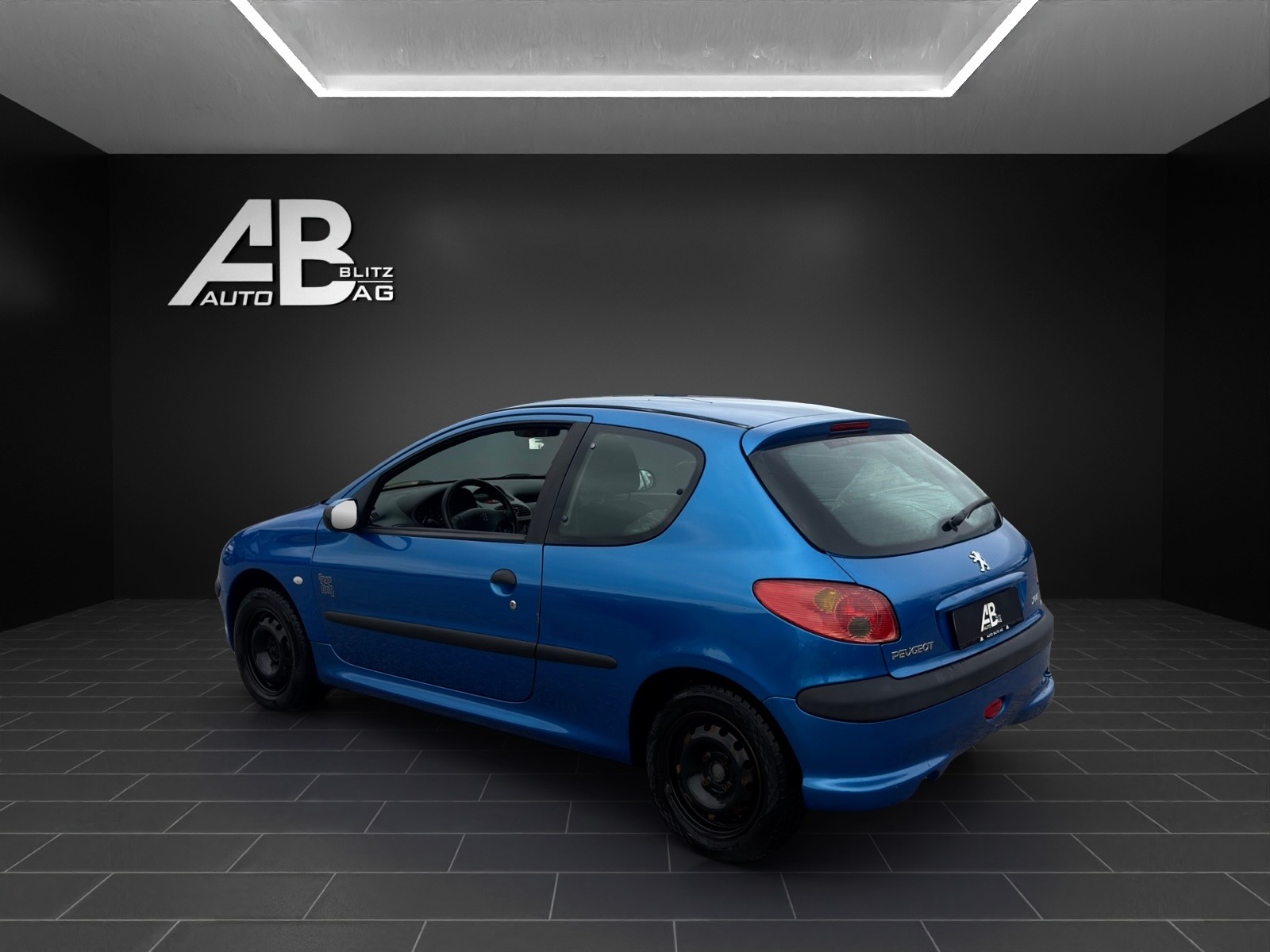 PEUGEOT 206 1.1 Pop'Art-showroom-element-2