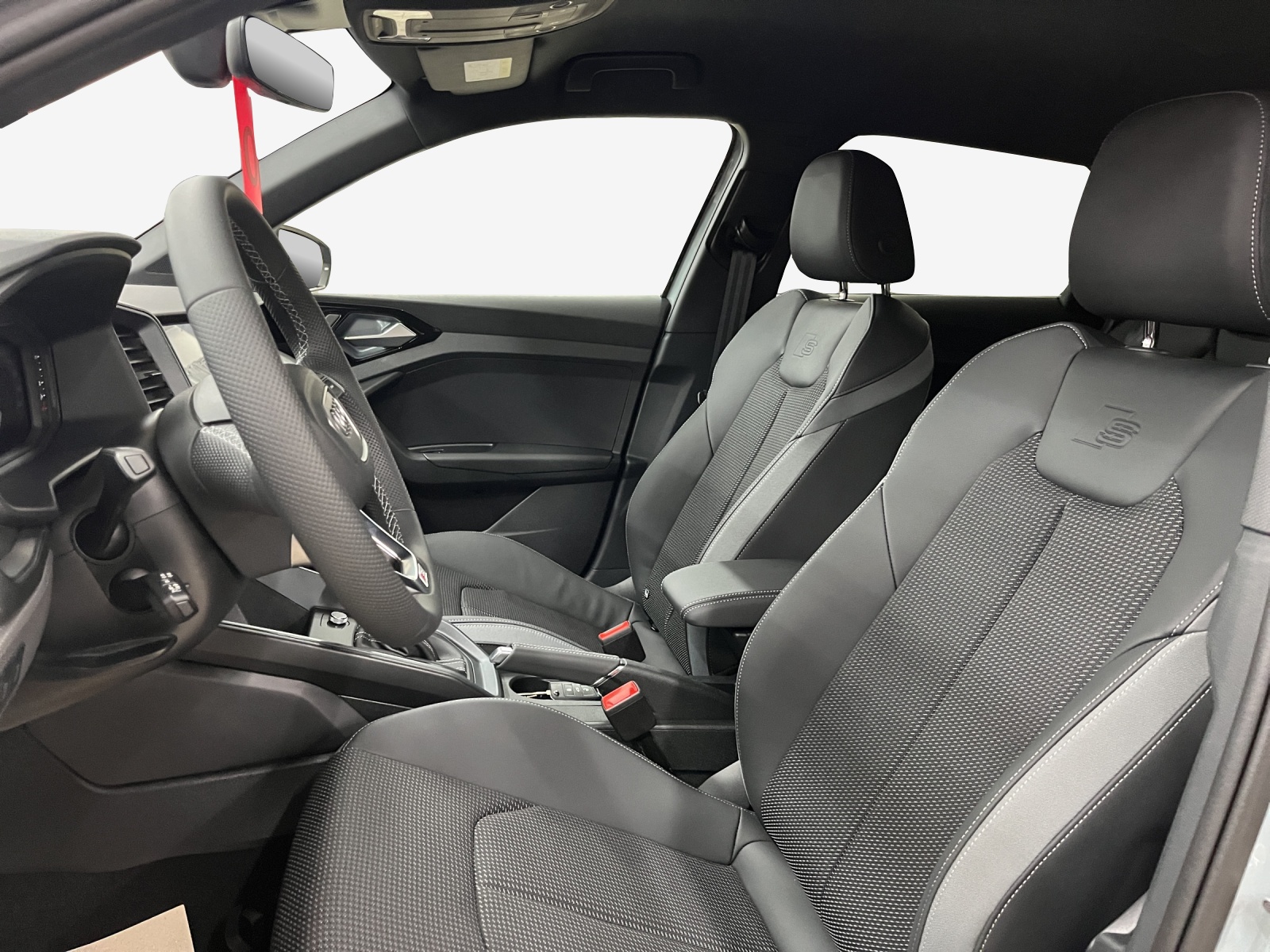 AUDI A1 Sportback 30 TFSI S Line Attraction S-tronic-image-7