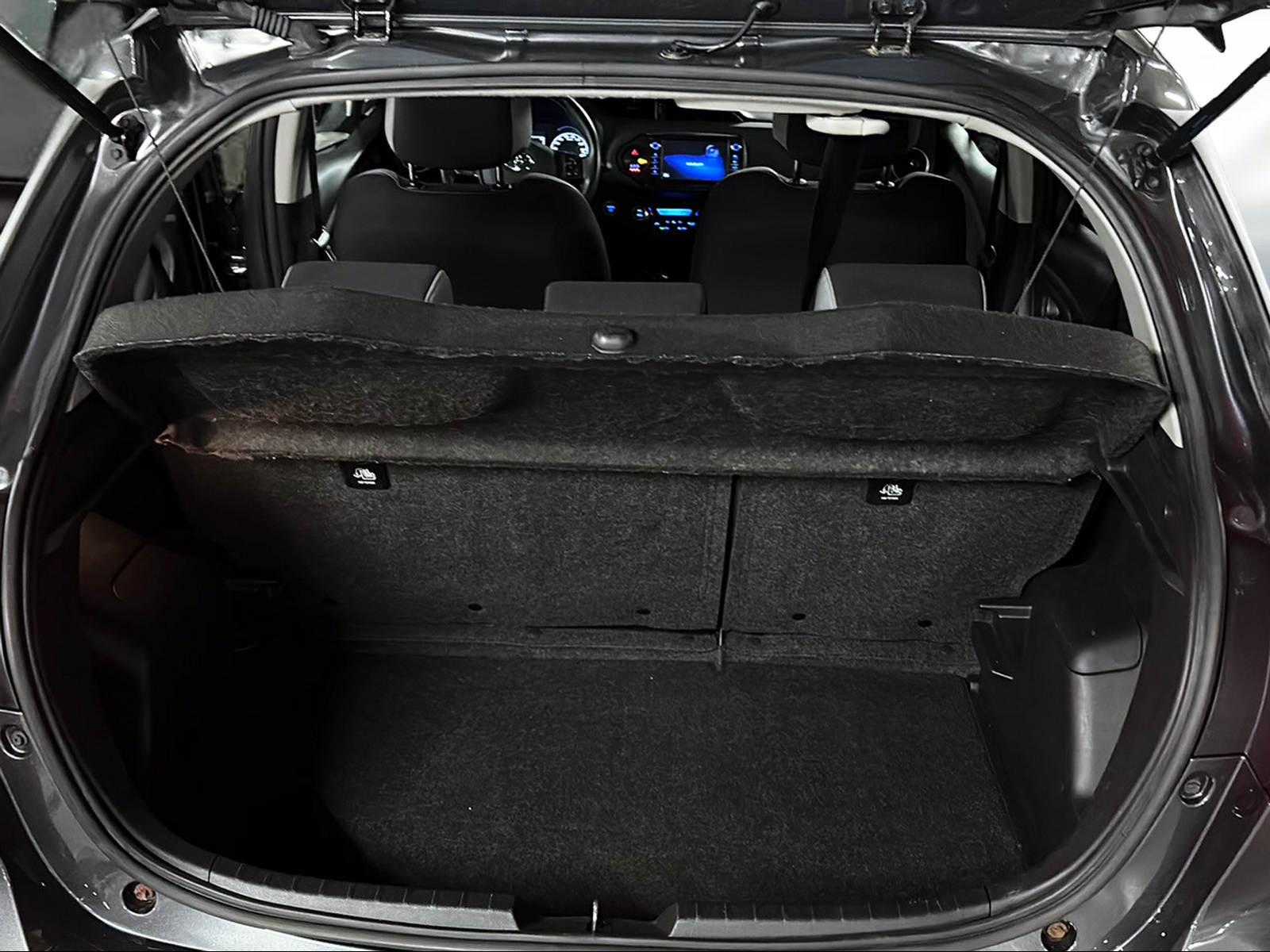 TOYOTA Yaris 1.5 VVT-i HSD Trend-image-2
