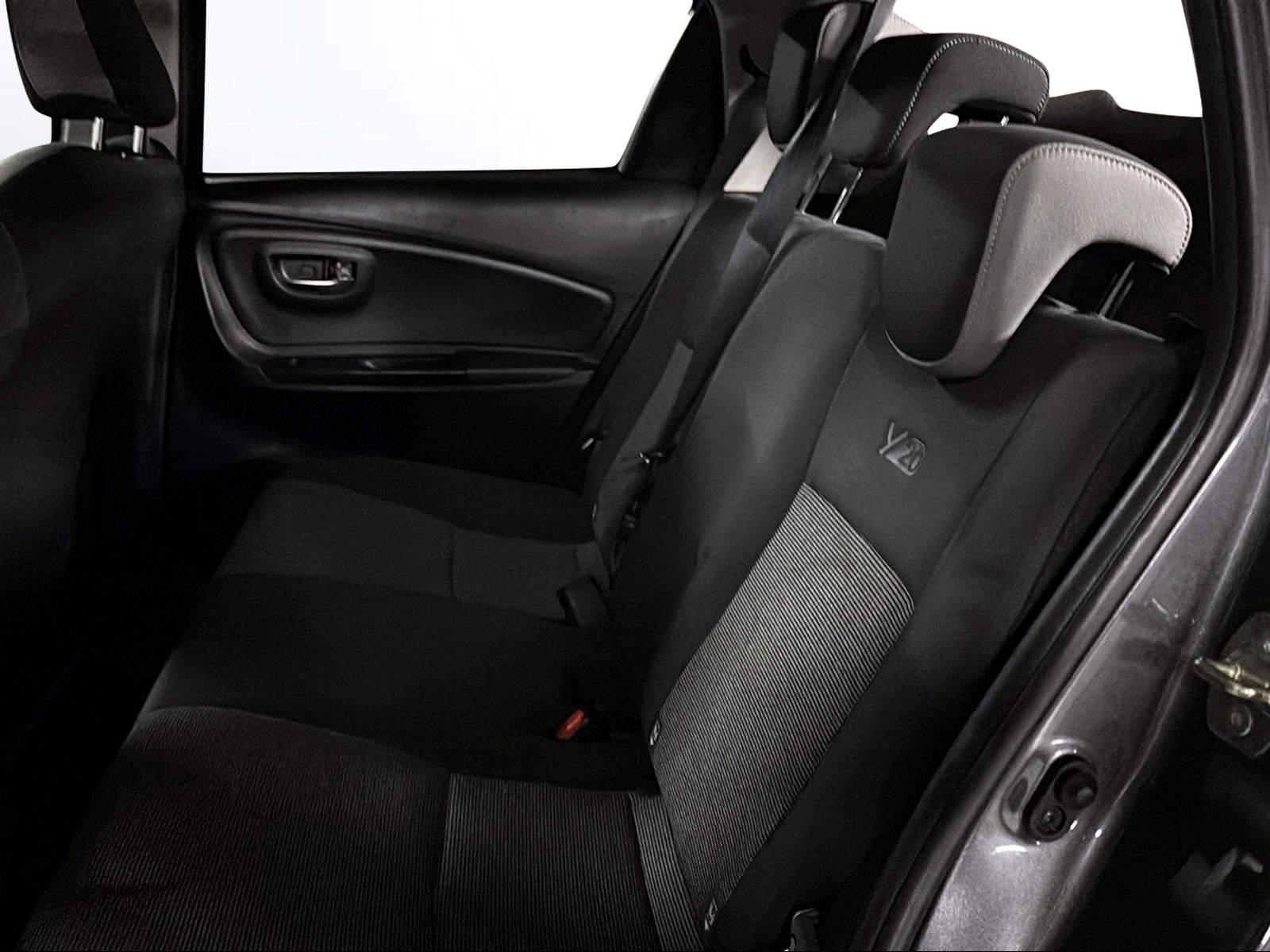 TOYOTA Yaris 1.5 VVT-i HSD Trend-image-9