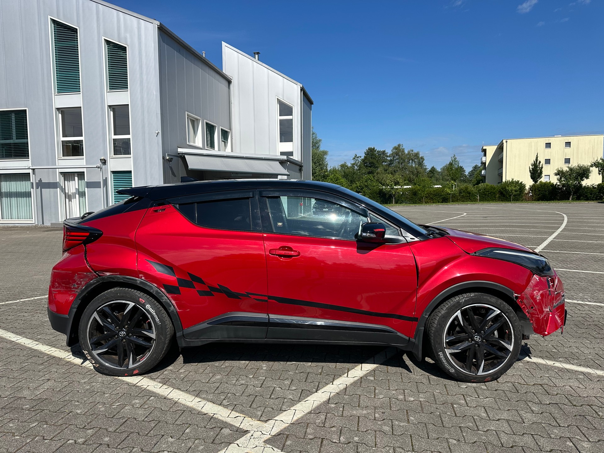 TOYOTA C-HR 2.0 HSD CVT GR Sport-image-8