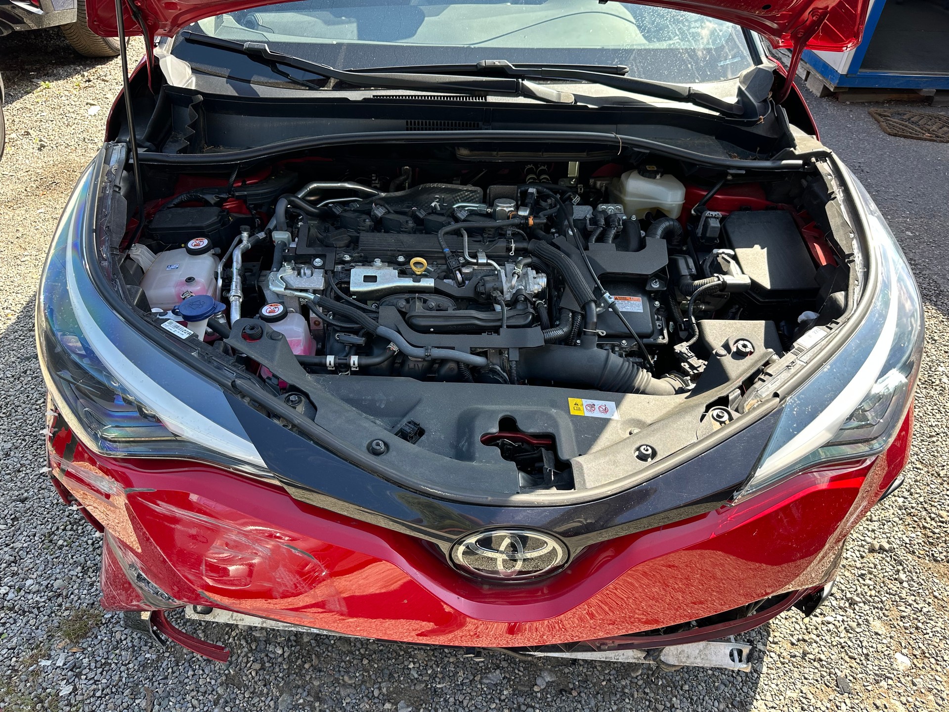 TOYOTA C-HR 2.0 HSD CVT GR Sport-image-14