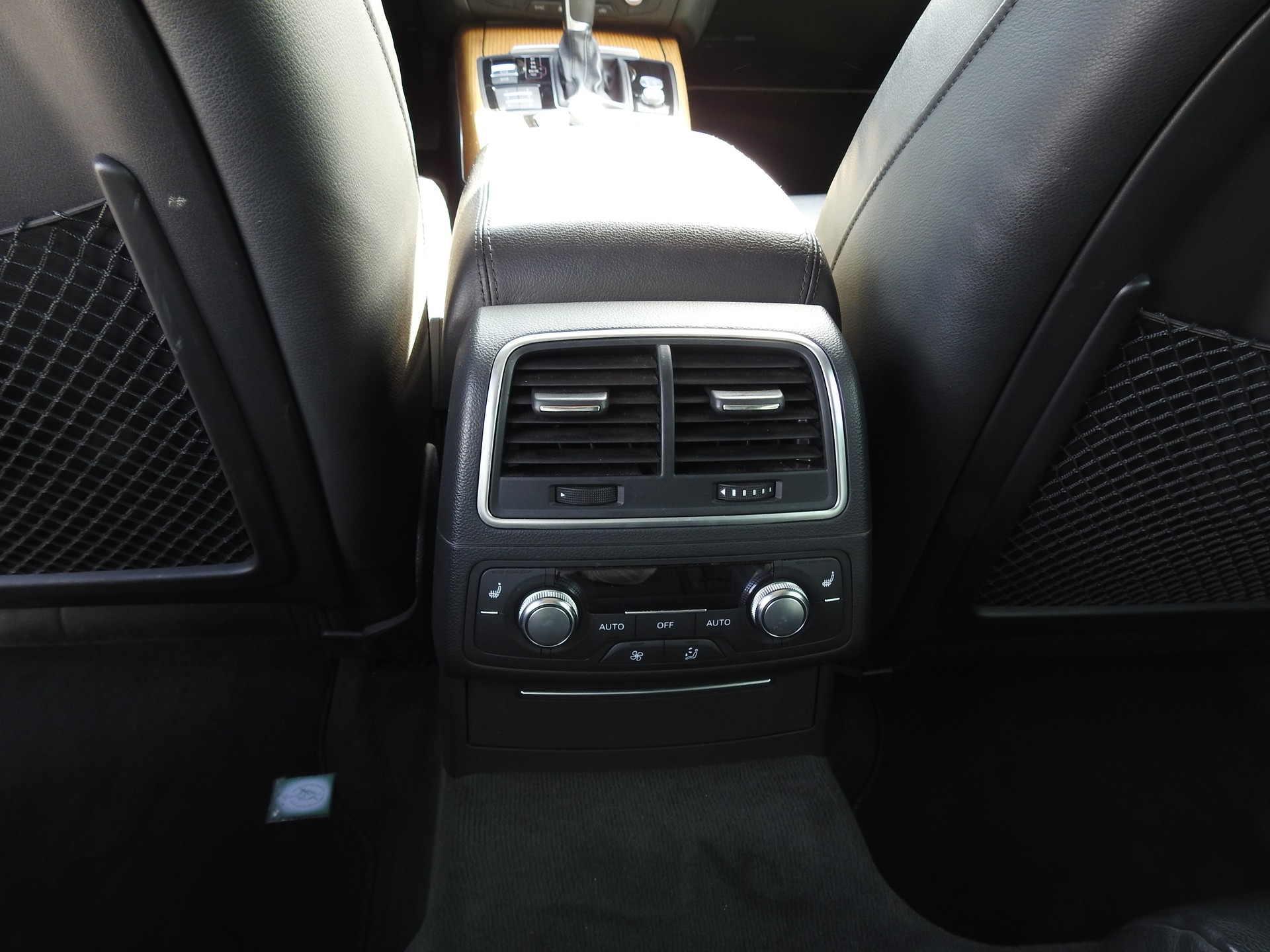 AUDI A6 Avant 3.0 TDI V6 quattro S-tronic-image-17