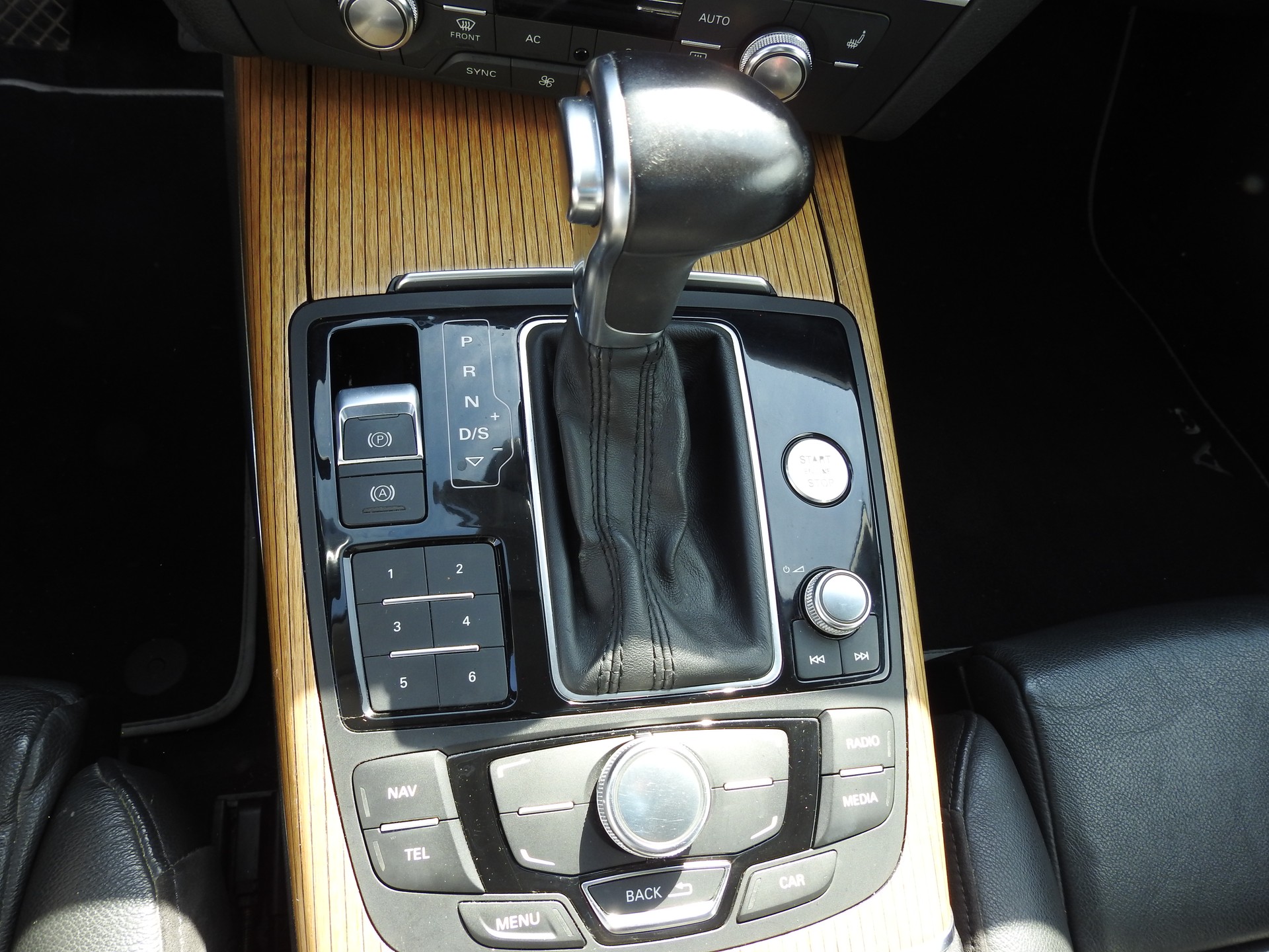 AUDI A6 Avant 3.0 TDI V6 quattro S-tronic-image-23