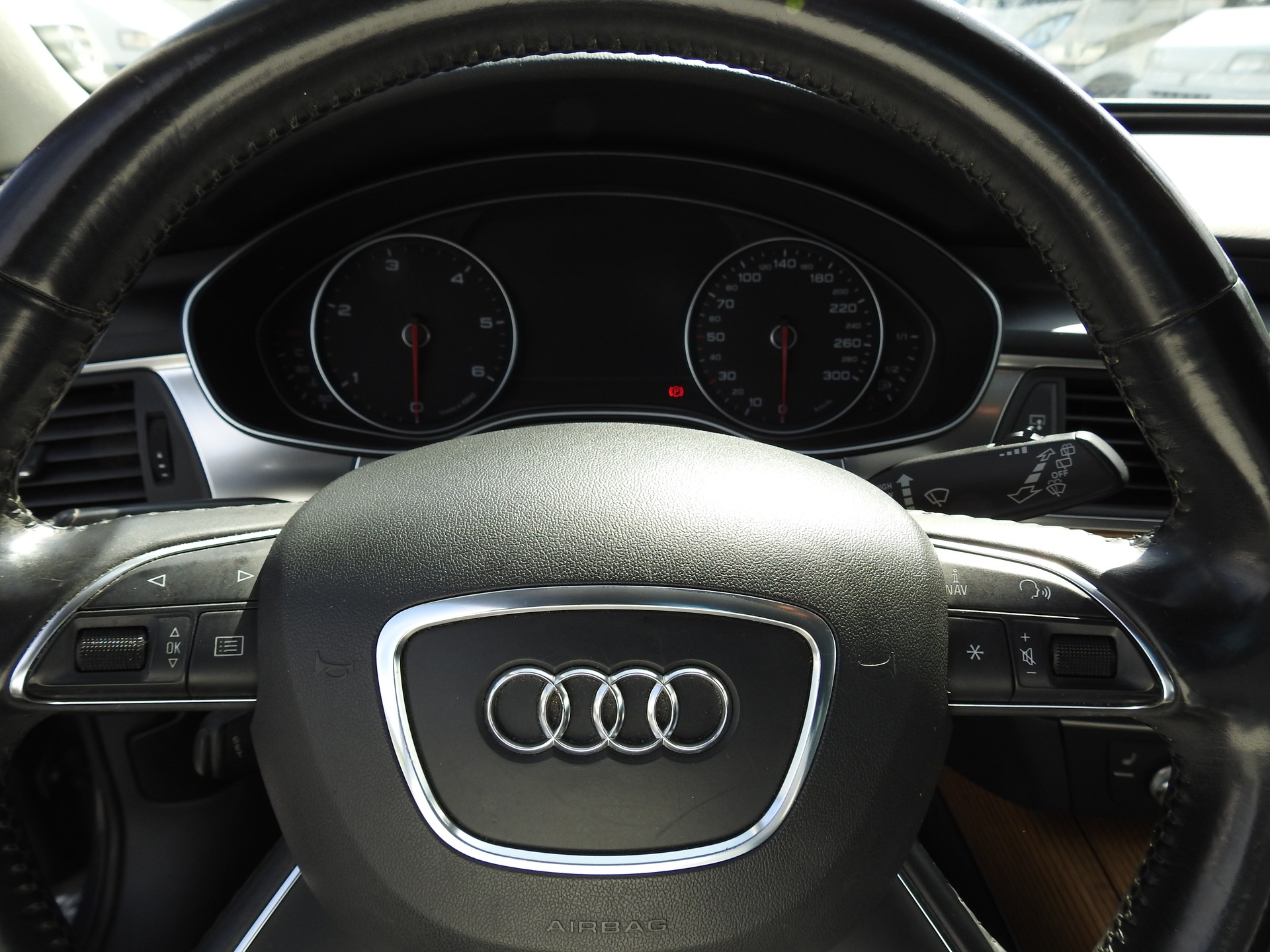 AUDI A6 Avant 3.0 TDI V6 quattro S-tronic-image-29