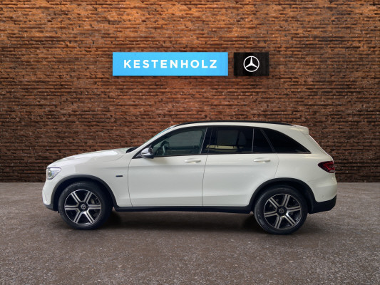 MERCEDES-BENZ GLC 300 e 4Matic-image-3