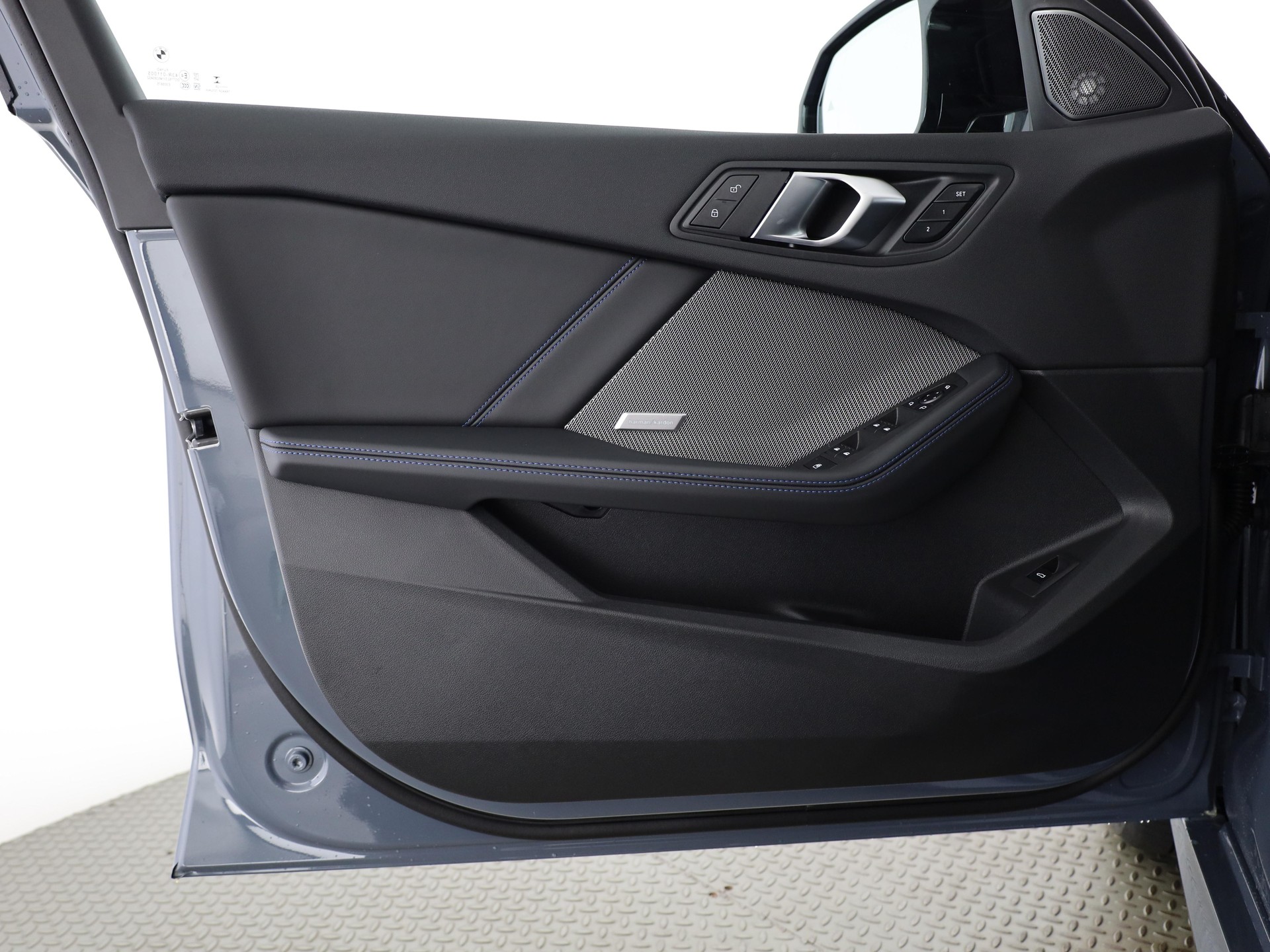 BMW M135i xDrive-image-9