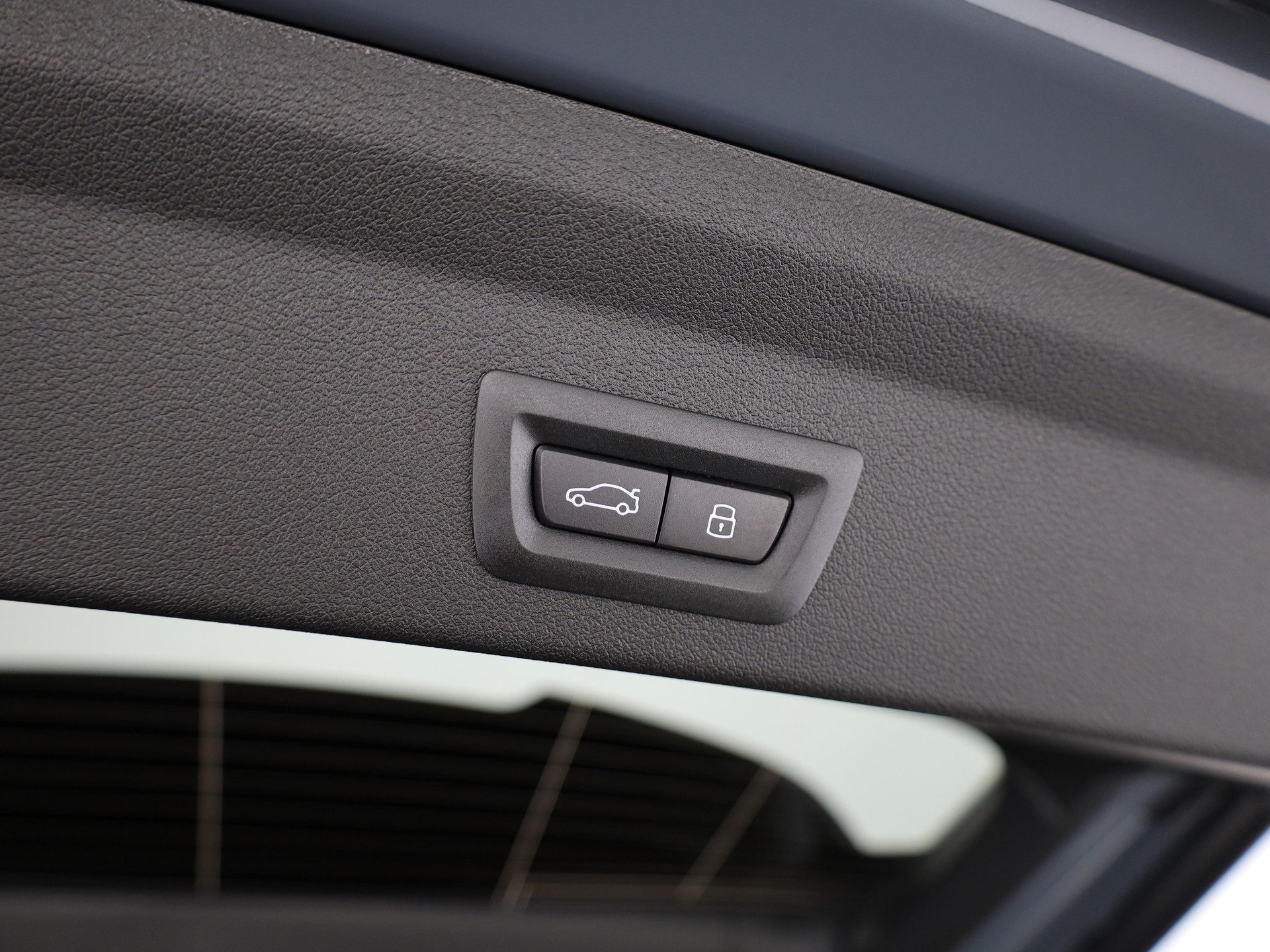 BMW M135i xDrive-image-7