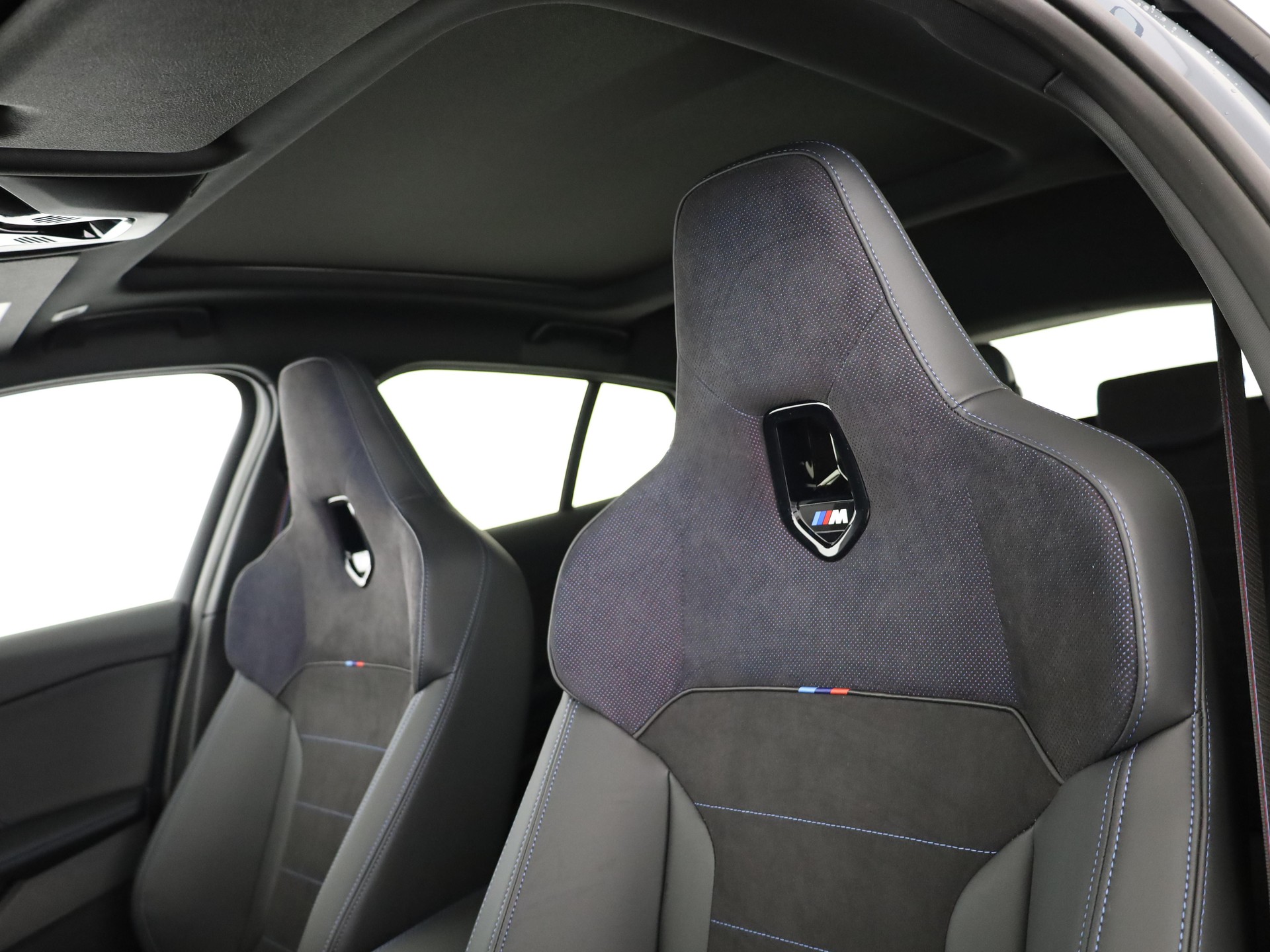 BMW M135i xDrive-image-13
