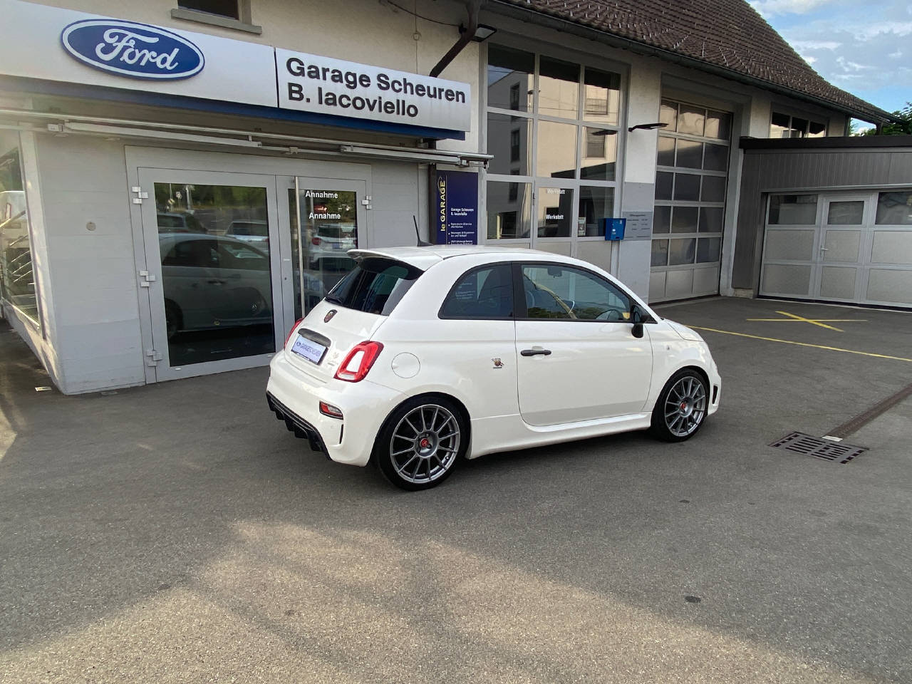 FIAT 595 Abarth 1.4 T-Jet 180 Competizione-image-5