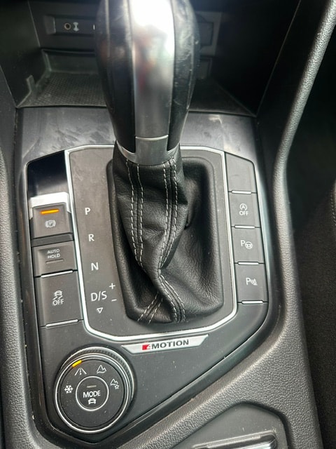 VW Tiguan 2.0 TDI SCR 4Motion R LINE DSG-image-20