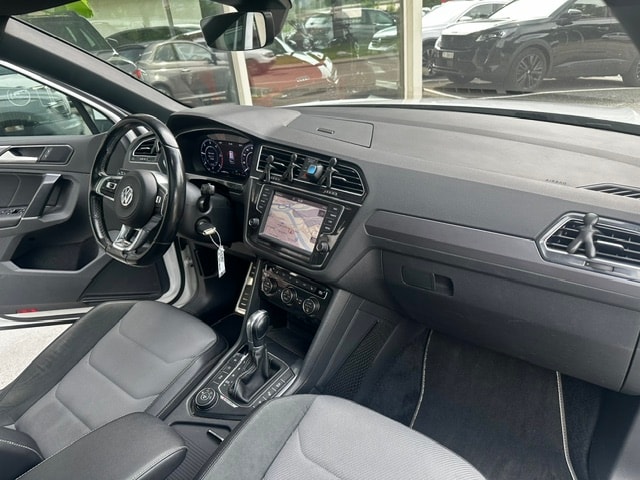 VW Tiguan 2.0 TDI SCR 4Motion R LINE DSG-image-13