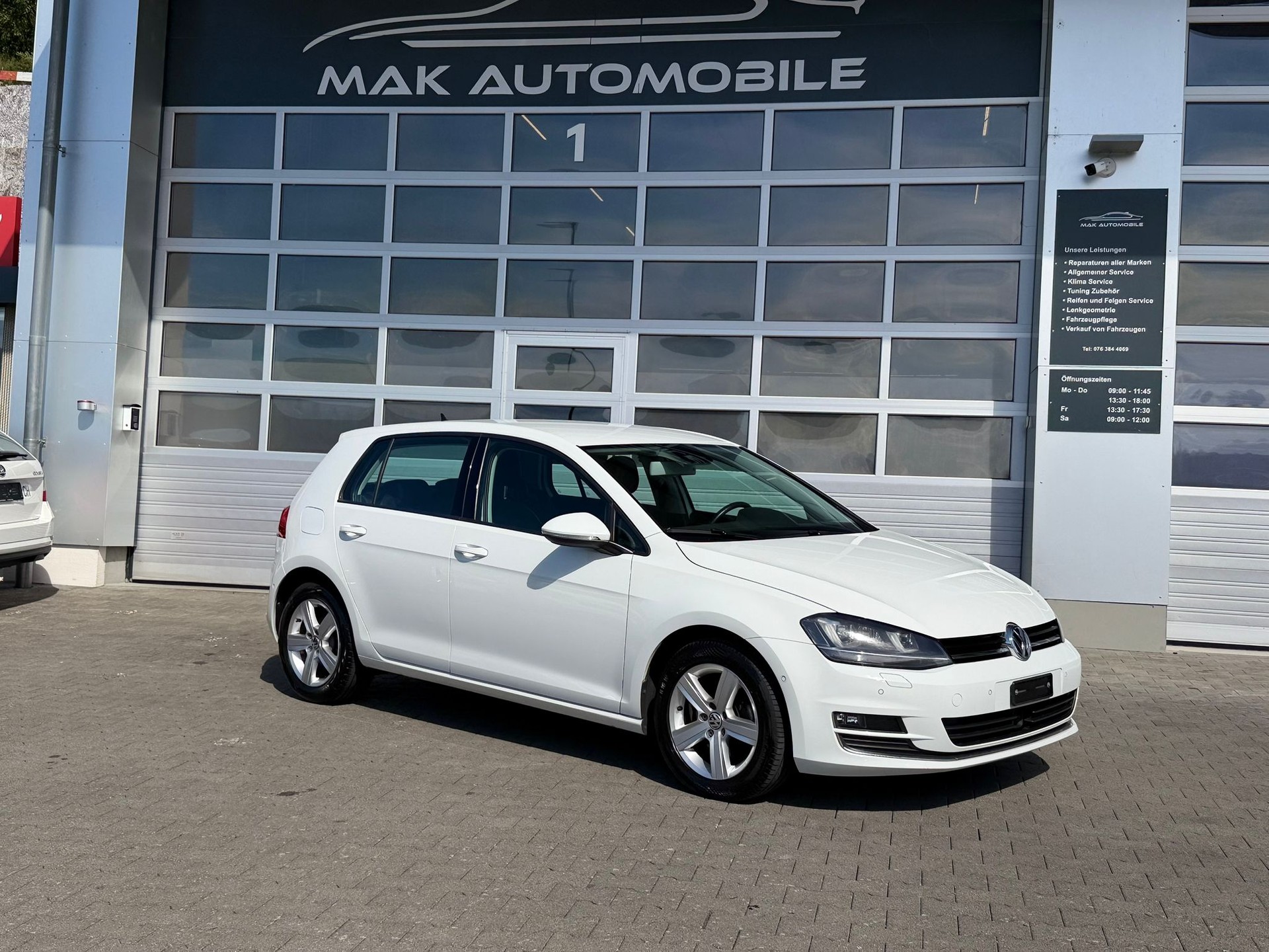 VW Golf 1.4 TSI Trendline DSG-image-3