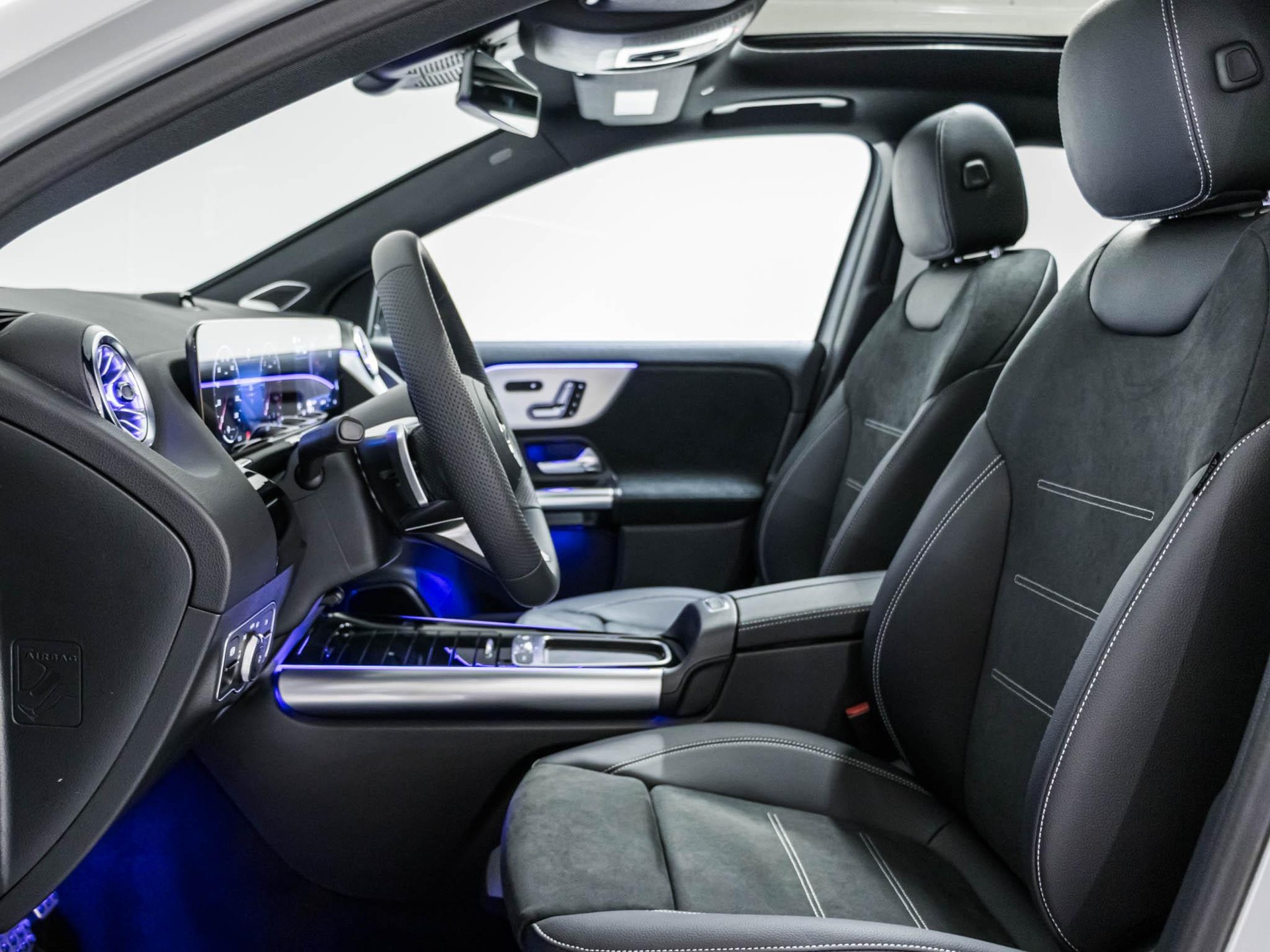 MERCEDES-BENZ GLA 220 d 4MATIC "Swiss Star"-image-6