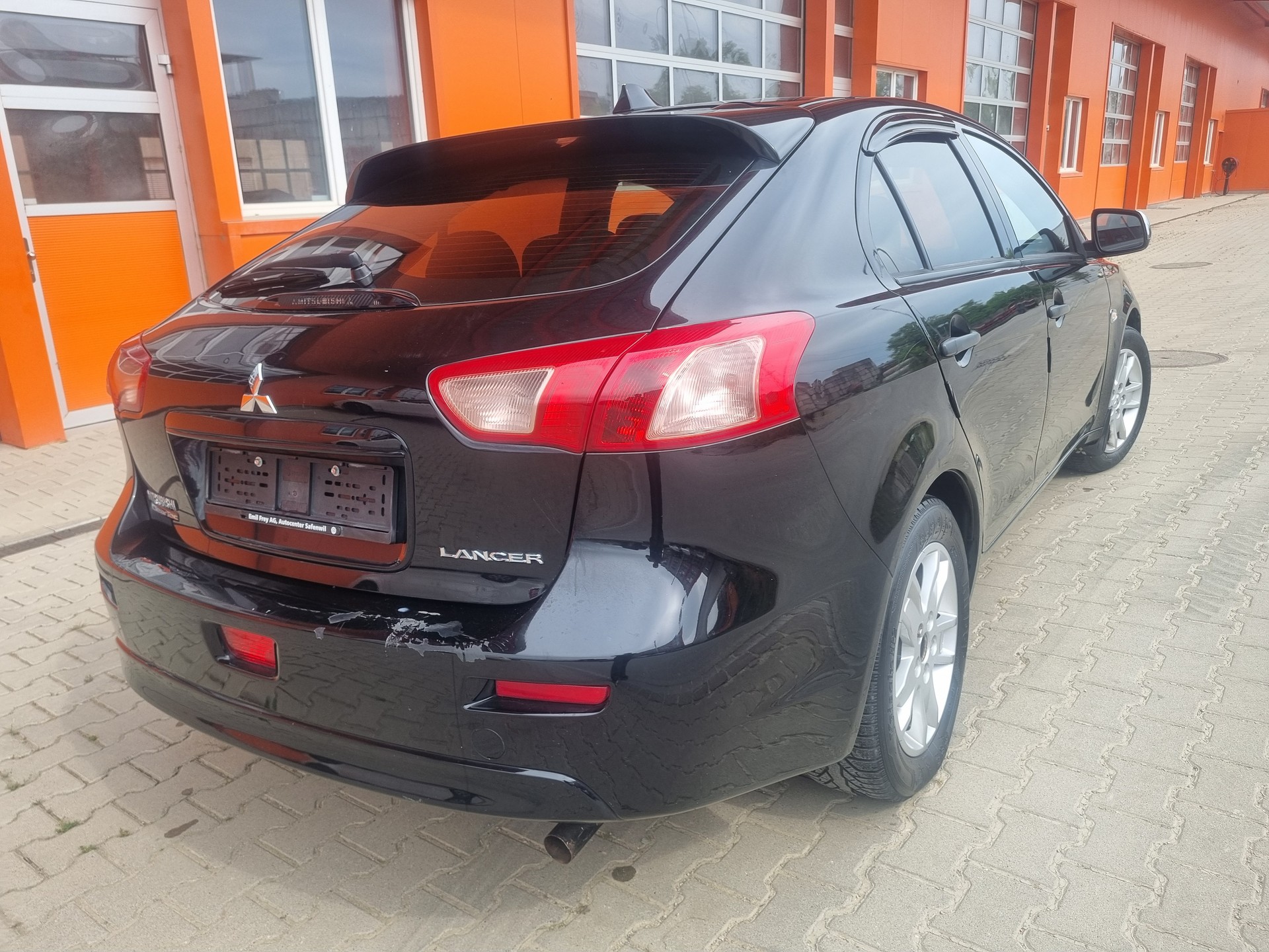 MITSUBISHI Lancer Sportback 1.6 Invite-image-4