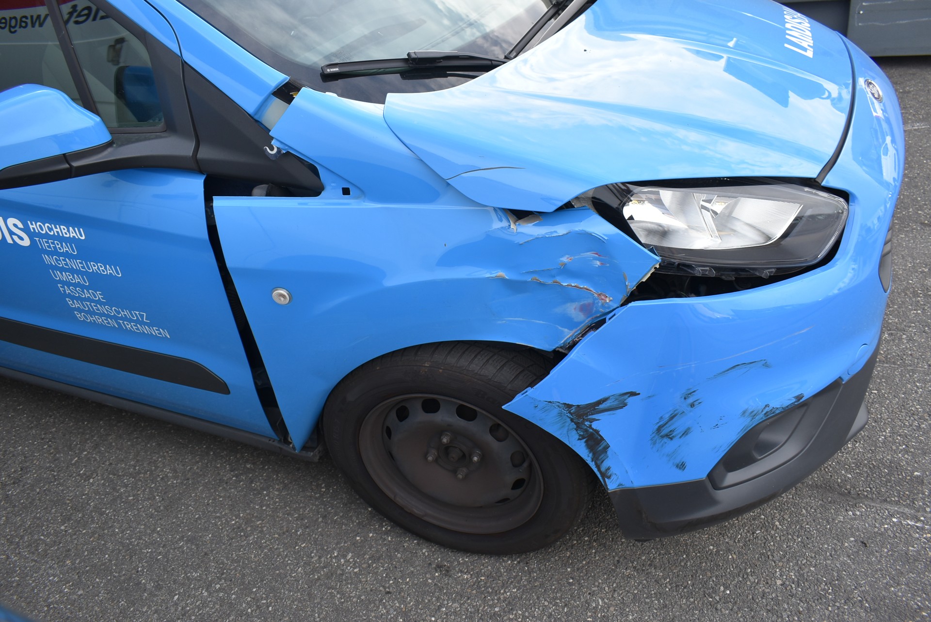 FORD Transit Courier Combi 1.5 TDCi Trend-image-6
