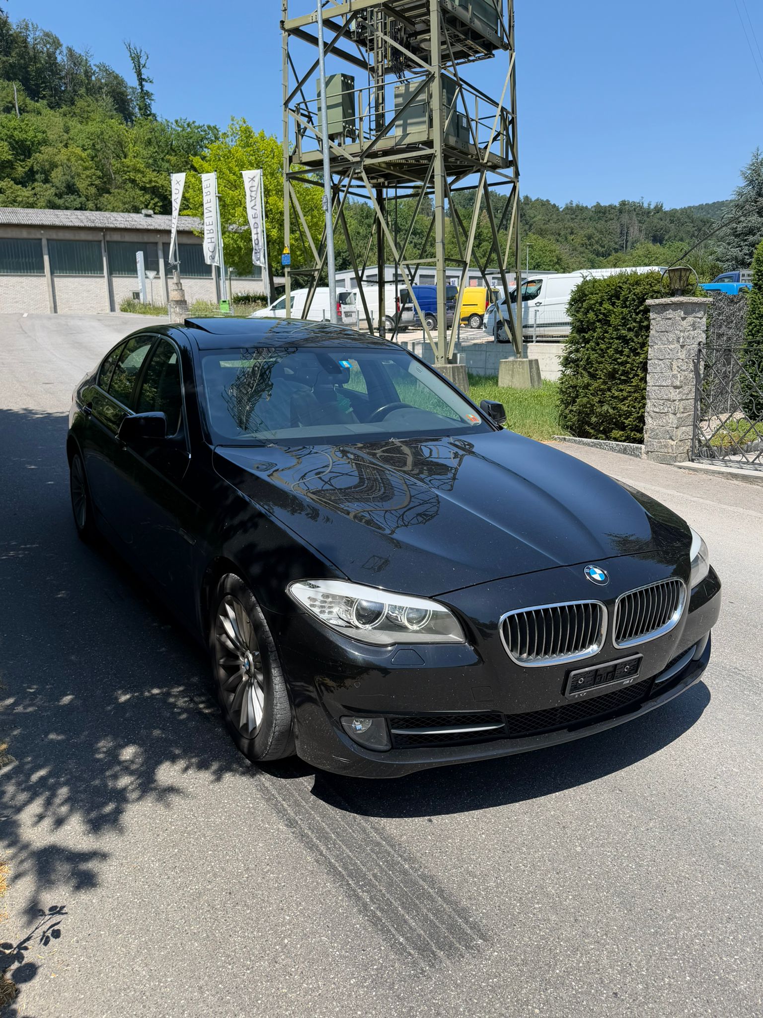BMW 523i Steptronic-image-10