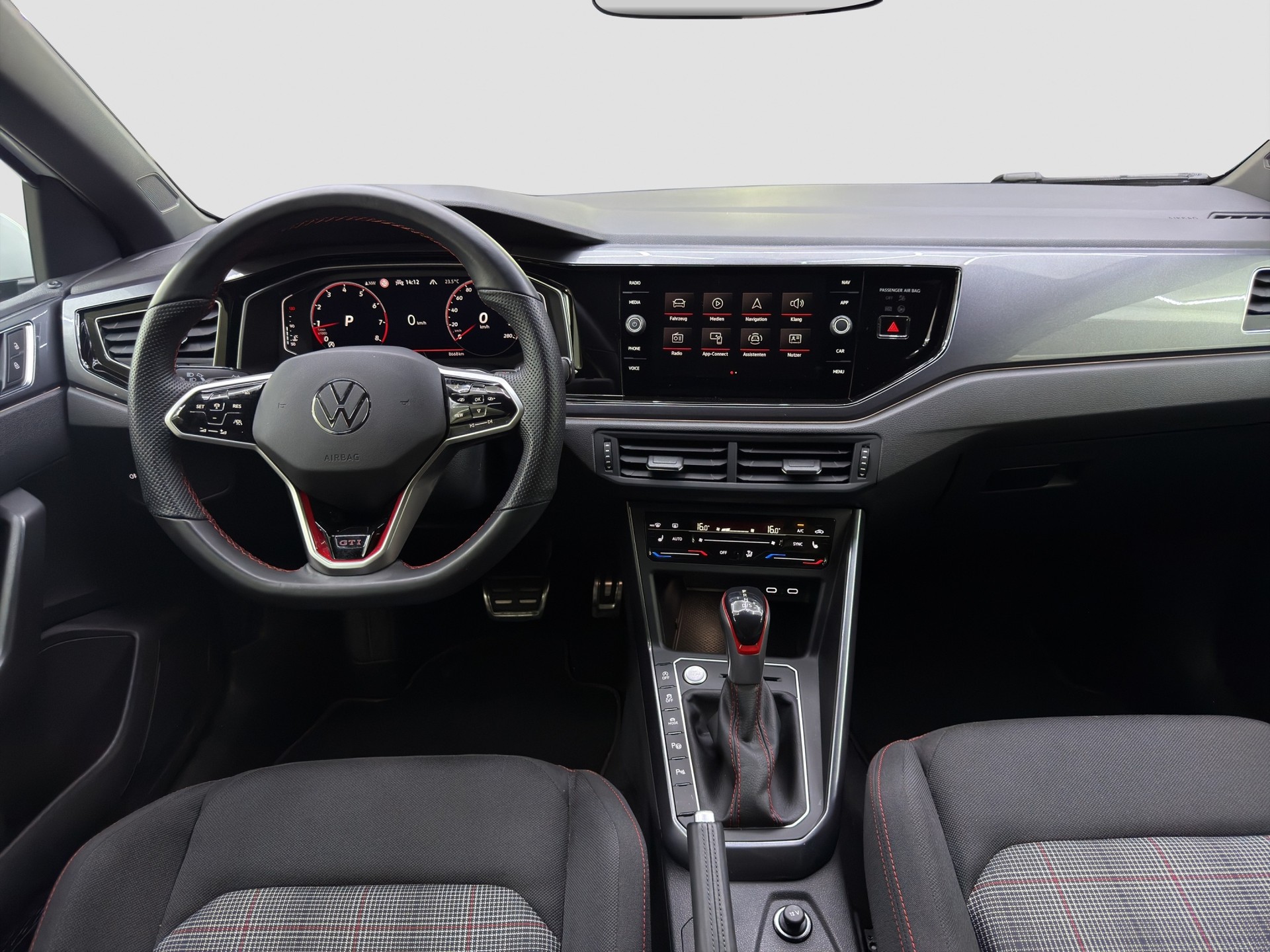 VW Polo 2.0 TSI GTI DSG-image-6