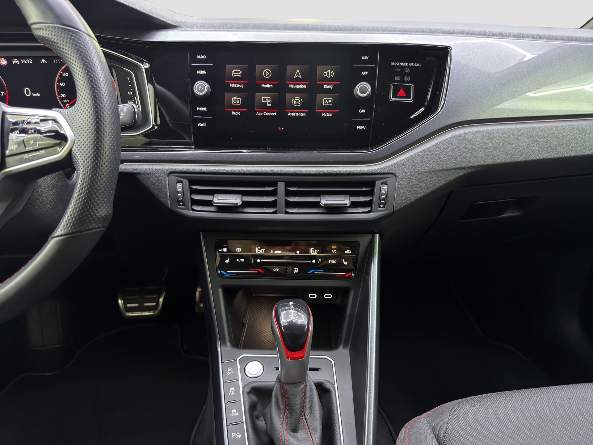 VW Polo 2.0 TSI GTI DSG-image-7