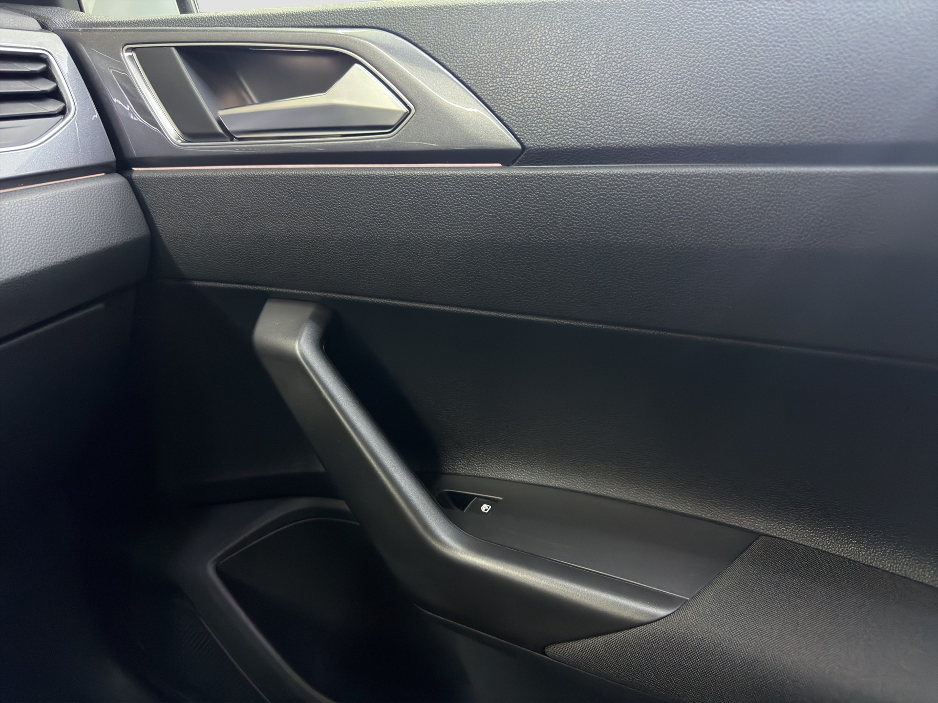 VW Polo 2.0 TSI GTI DSG-image-27