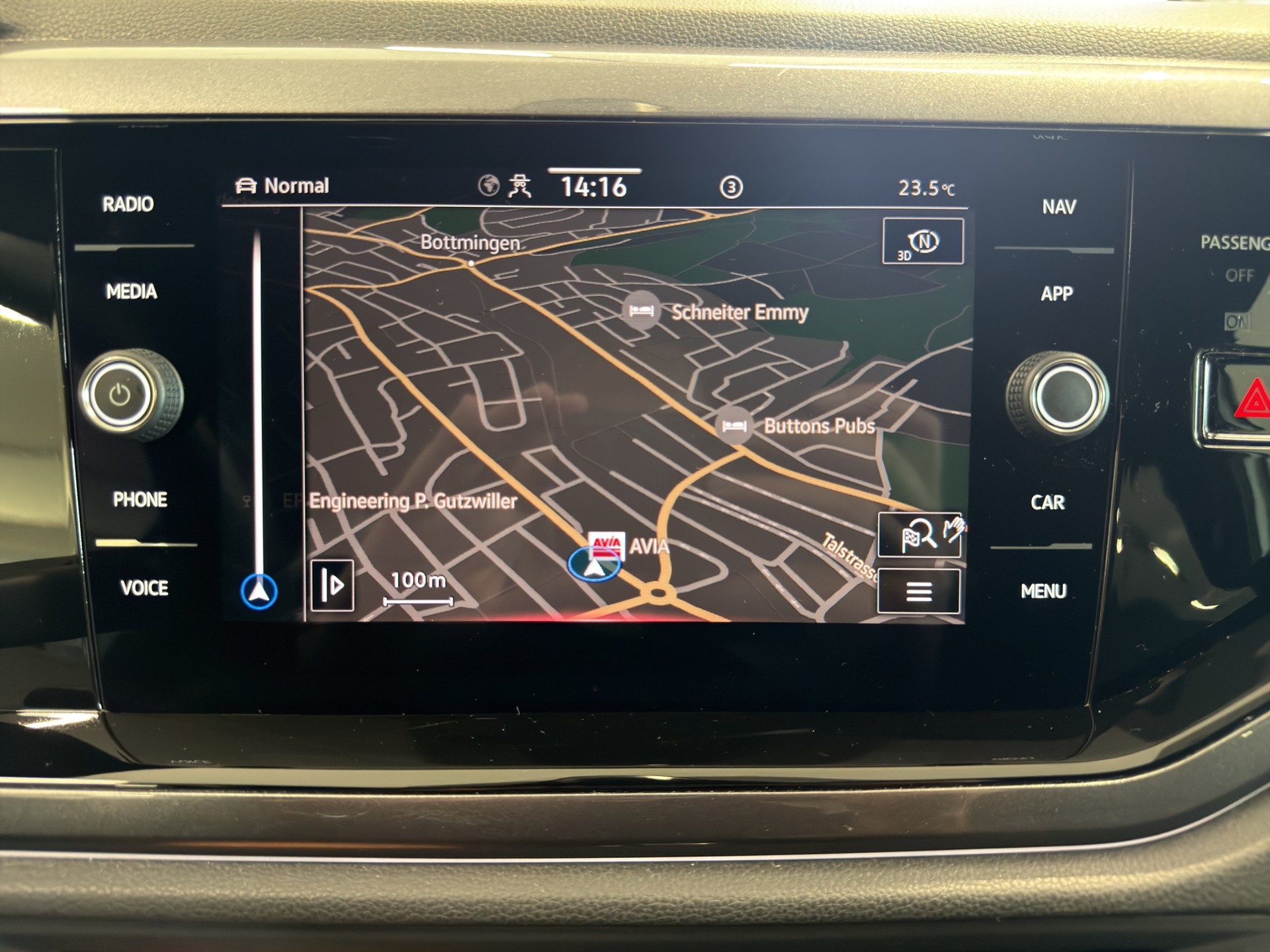 VW Polo 2.0 TSI GTI DSG-image-17