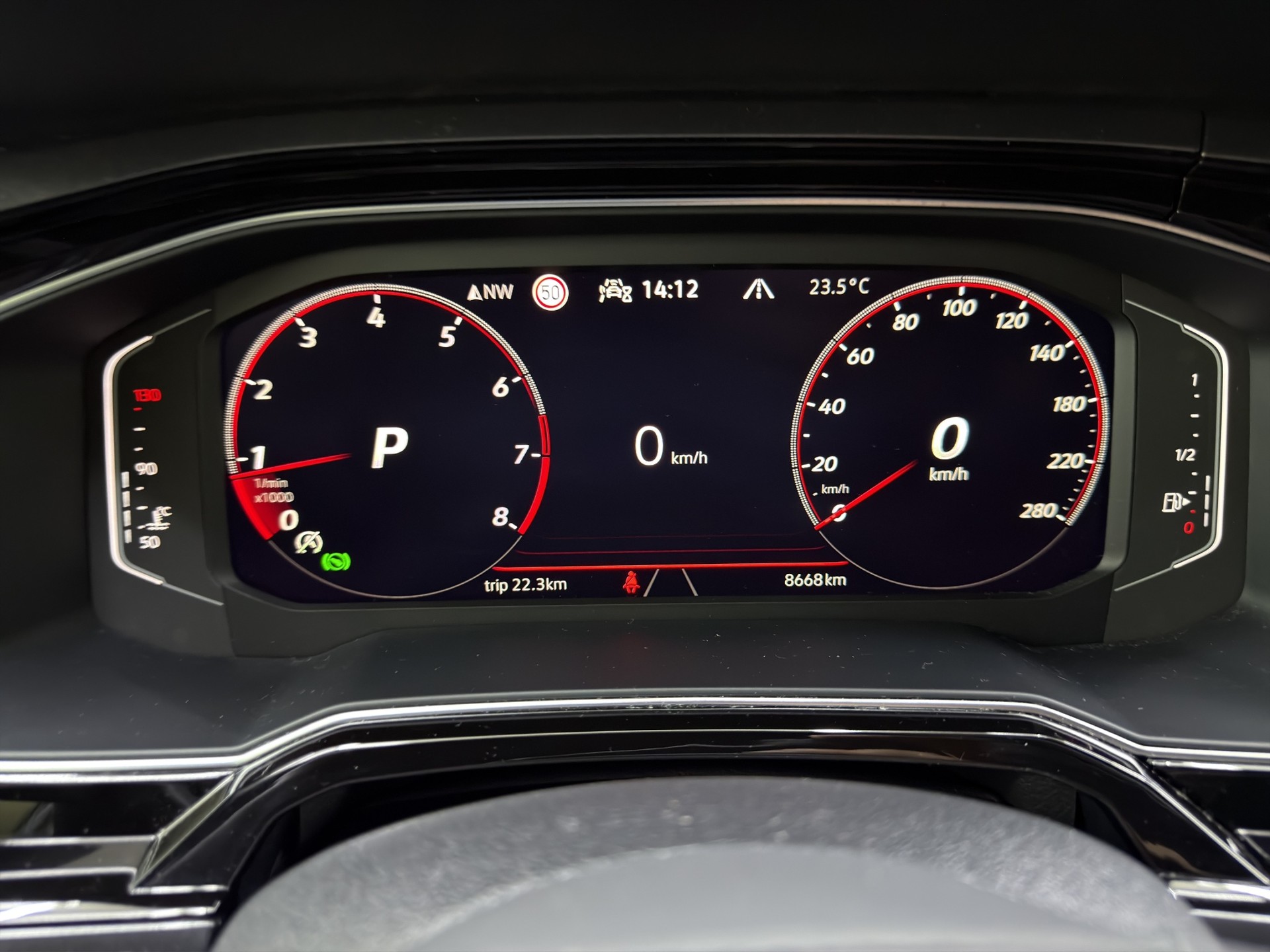 VW Polo 2.0 TSI GTI DSG-image-10