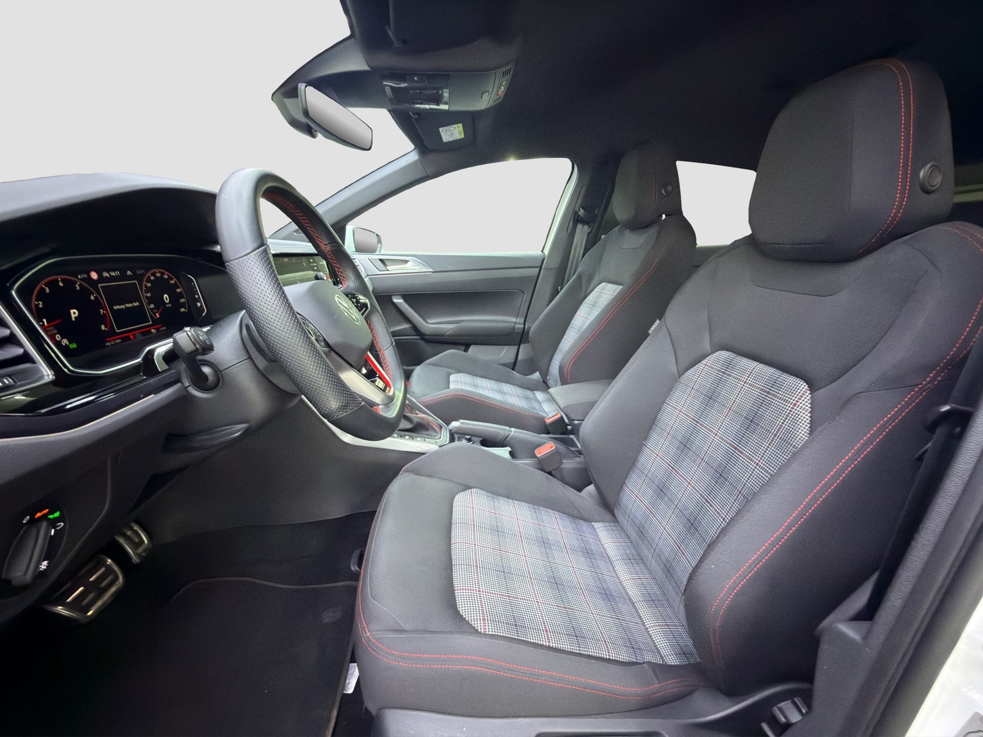 VW Polo 2.0 TSI GTI DSG-image-11