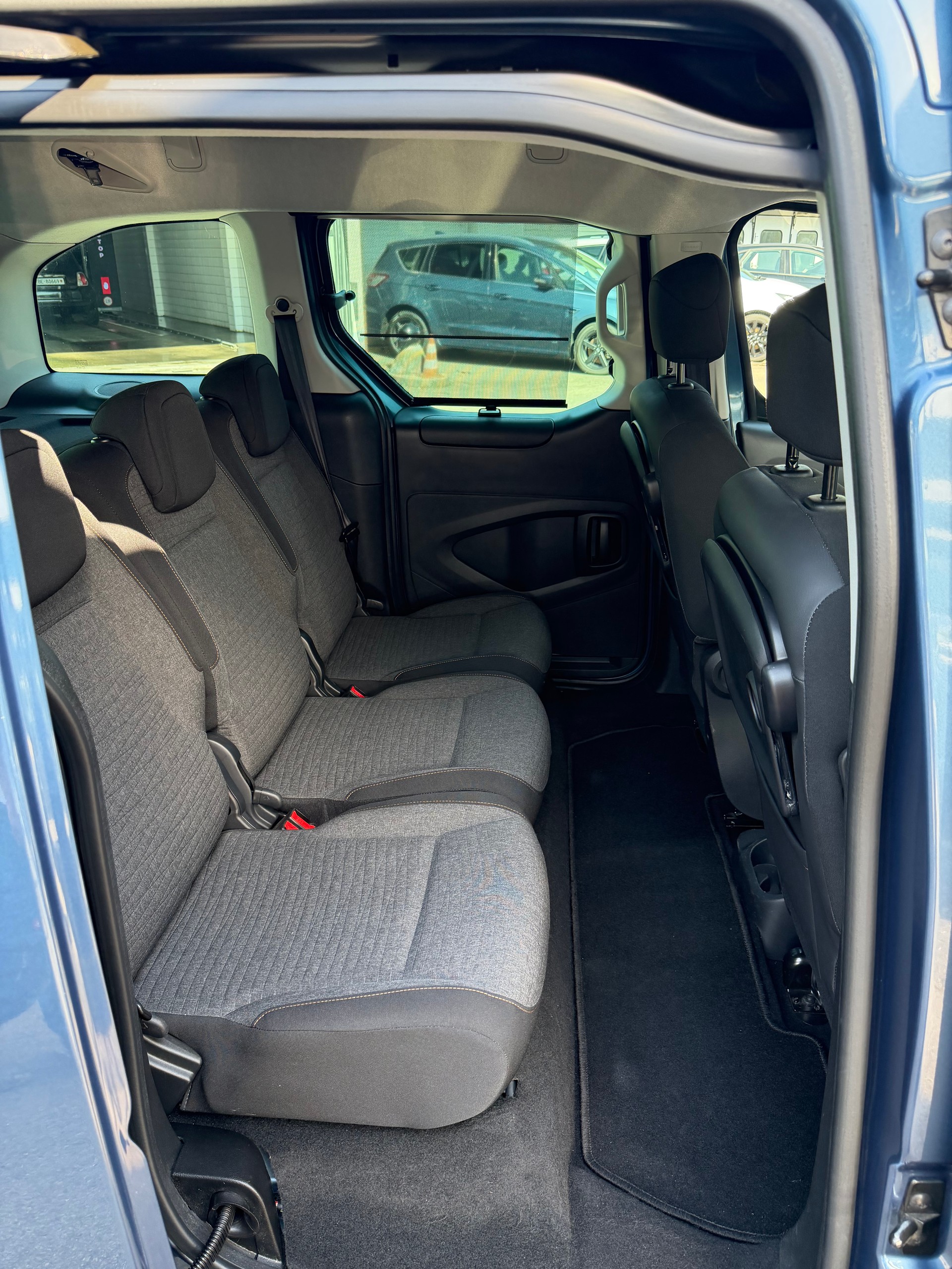 CITROEN Berlingo 1.6 BlueHDi Shine ETG6-image-13