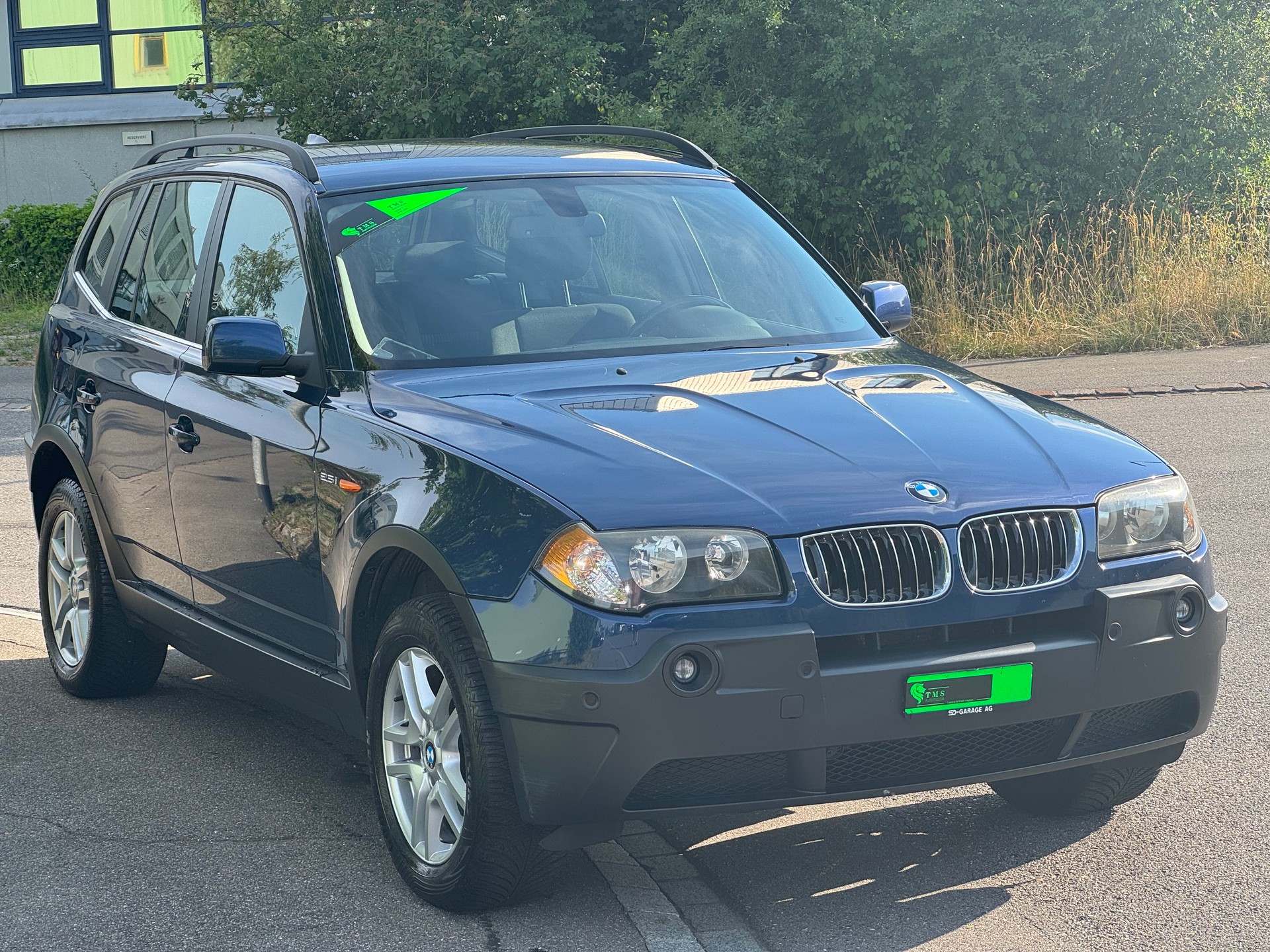BMW X3 2.5i-image-0