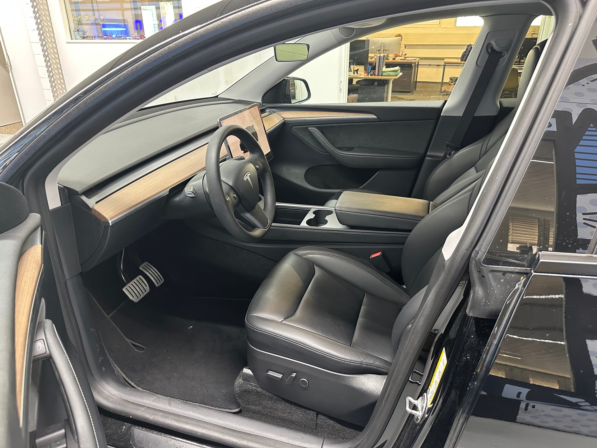 TESLA Performance-image-7