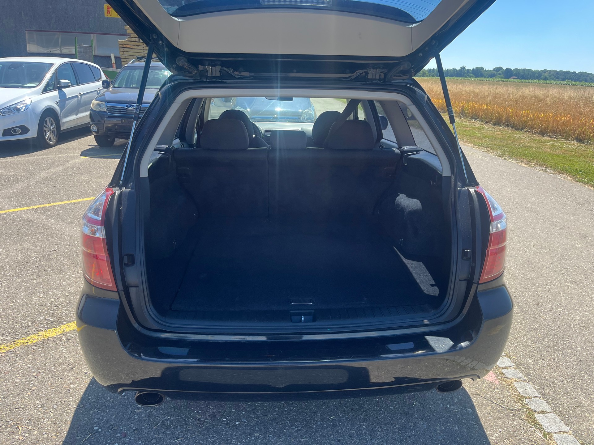 SUBARU Legacy 2.0R AWD Swiss Automatik-image-6
