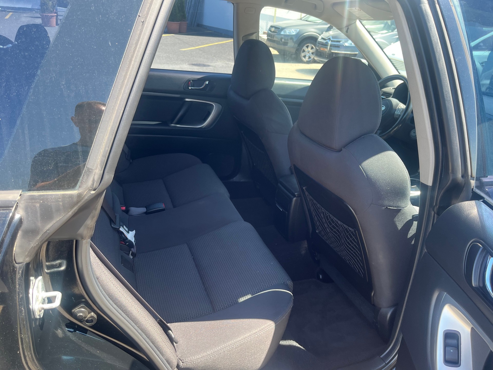SUBARU Legacy 2.0R AWD Swiss Automatik-image-12