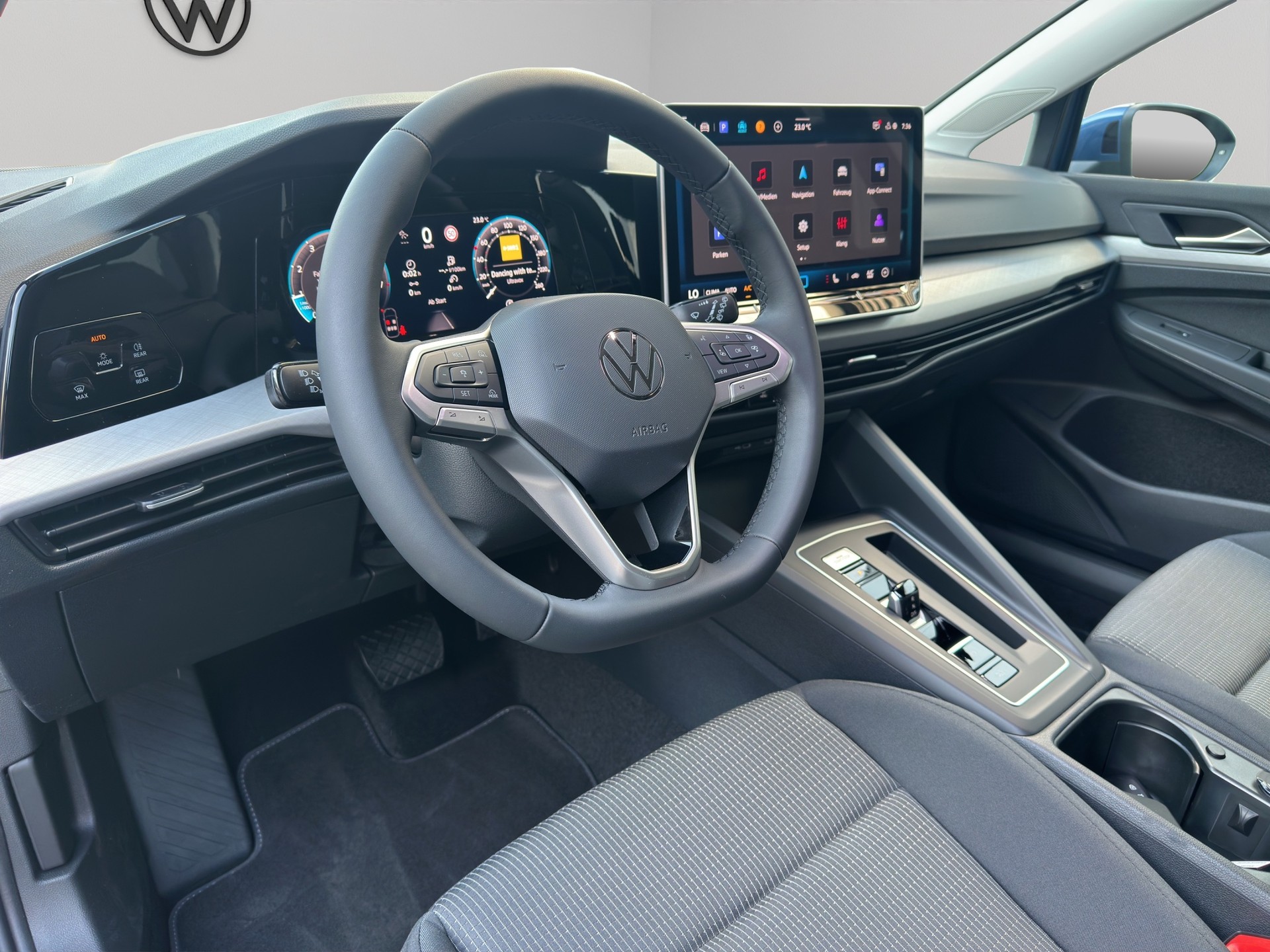 VW Golf 1.5 e TSI mHEV Value DSG-image-9