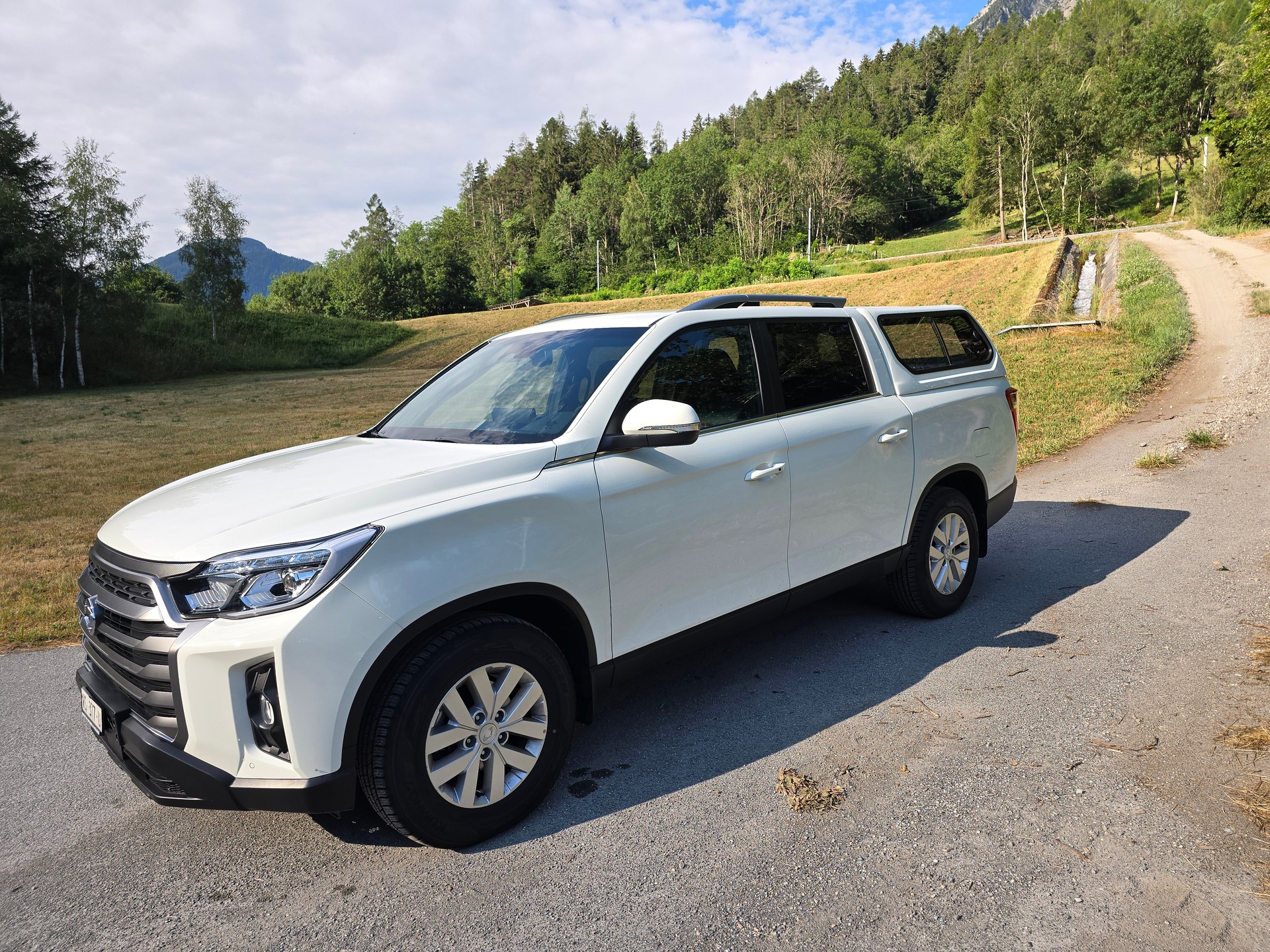 KGM-SsangYong Musso 2.2 Platinum 4WD A-image-21