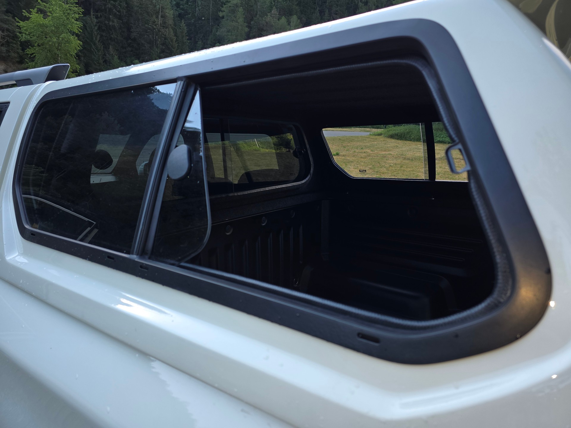 KGM-SsangYong Musso 2.2 Platinum 4WD A-image-8