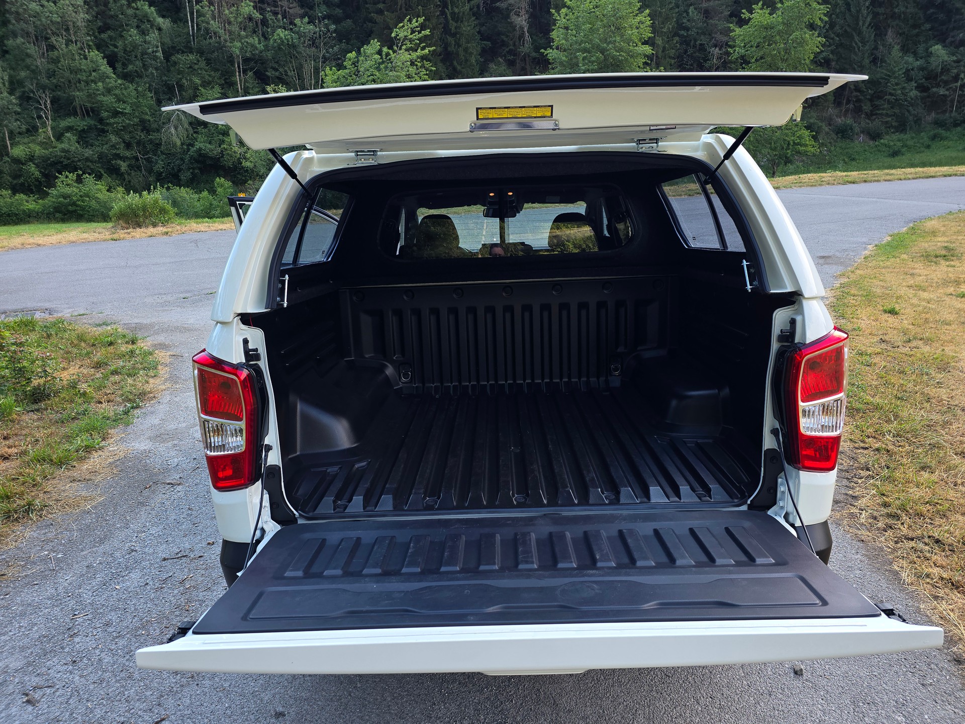 KGM-SsangYong Musso 2.2 Platinum 4WD A-image-7