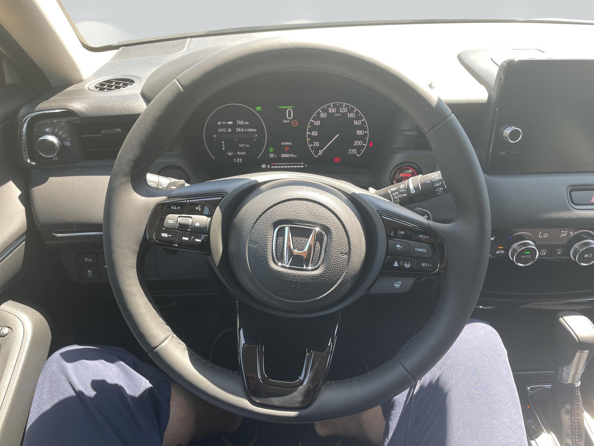 HONDA HR-V 1.5 i-MMD Advance-image-10