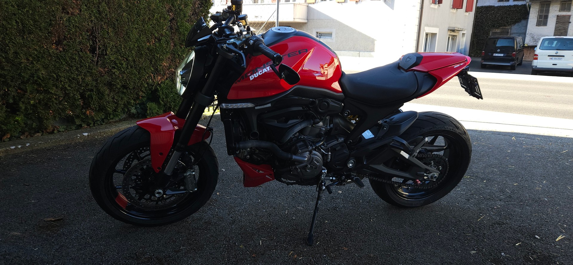 DUCATI Monster + 937-image-3
